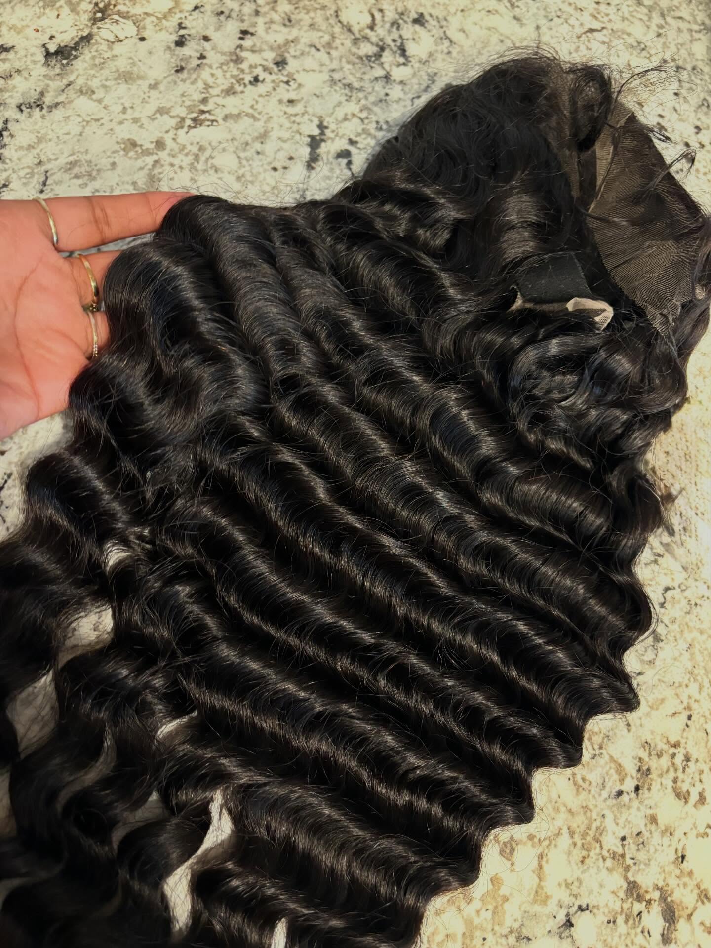 Island wave always known as “Deep wave” 🫧
This curl can be made & shipped out within 3-4 business days! Click the link in bio to shop
@keniahxkollection 🎀 #explore #deepwave #keniahxkollection #islandwave #wigsonhand