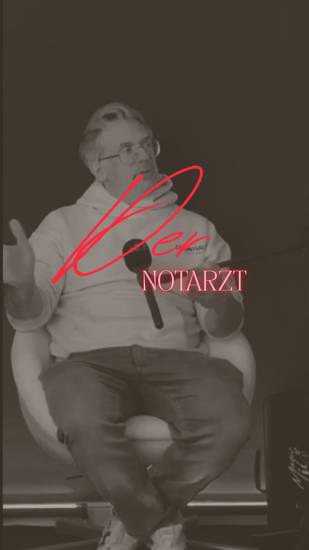 🚨 Neue Folge online!
Staffel 2 von Tatütata – Das Mindset ist da startet mit einer besonderen Perspektive.
🎙️ Zu Gast: Brice Alexandre Malbec, Notarzt im Rhein-Kreis Neuss.
Er kennt den Rettungsdienst von beiden Seiten – erst Rettungsassistent, heute Notarzt.
👉 Wie verändert sich der Blick auf Einsätze, Verantwortung und Zusammenarbeit?
👉 Wie sieht er die Entwicklung des Berufs Notfallsanitäter?
👉 Was braucht es wirklich für starke Teams im Rettungsdienst?
Eine ehrliche Folge über Resilienz, Kommunikation und Perspektivwechsel im Einsatzalltag.#rettungsdienst #112 #rayanirescue #notarzt #blaulicht