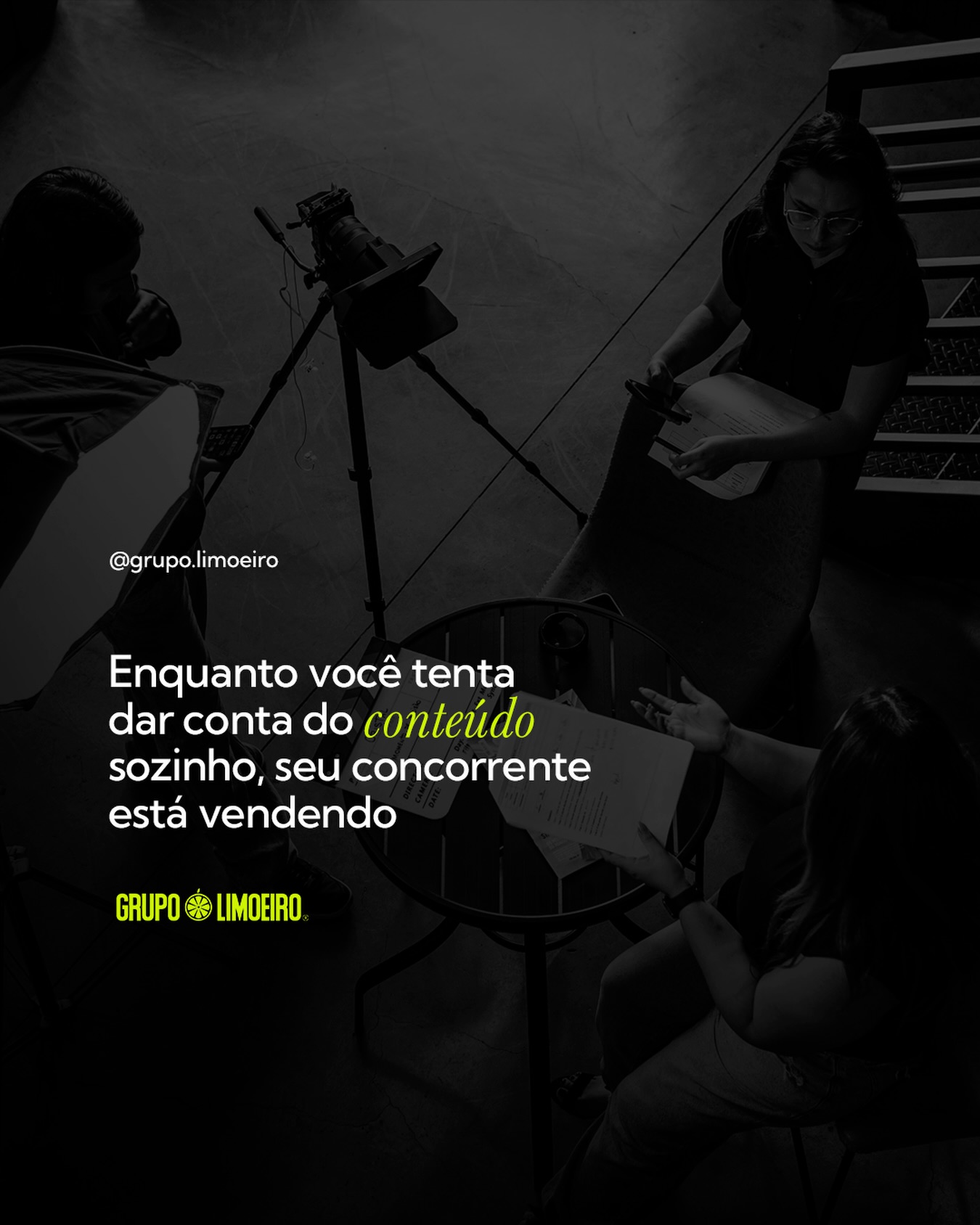 Enquanto você tenta dar conta do conteúdo, do atendimento, das vendas e de tudo ao mesmo tempo, o marketing acaba ficando em segundo plano.
E quando isso acontece, quem aparece mais, comunica melhor e se posiciona primeiro sai na frente.
Produzir conteúdo com estratégia exige tempo, planejamento e direção.
É exatamente isso que o Grupo Limoeiro faz por você.
—
Quer parar de tentar fazer tudo sozinho e começar a comunicar sua marca do jeito certo?
Fale com o Grupo Limoeiro e solicite seu orçamento.
#marketing #grupolimoeiro #empreendedorismo #empresario