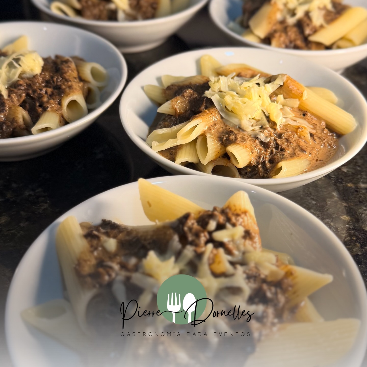 Penne ao Funghi
Ingredientes selecionados e um molho cremoso finalizado com parmesão fresco, é extremamente marcante e sofisticado para encantar seus convidados!
Sabor, carinho e uma apresentação impecável.
A escolha que valoriza o seu evento!✨
Vivencie essa experiência!
📞 (41) 99877-4105 | WhatsApp
🌐 www.pierredornelles.com.br
.
.
.
.
.
.
.
.
.
.
.
.
.
#gastronomiaparaeventos #eventosemcuritiba #buffetparacasamento #buffetparaeventos #chefemcuritiba