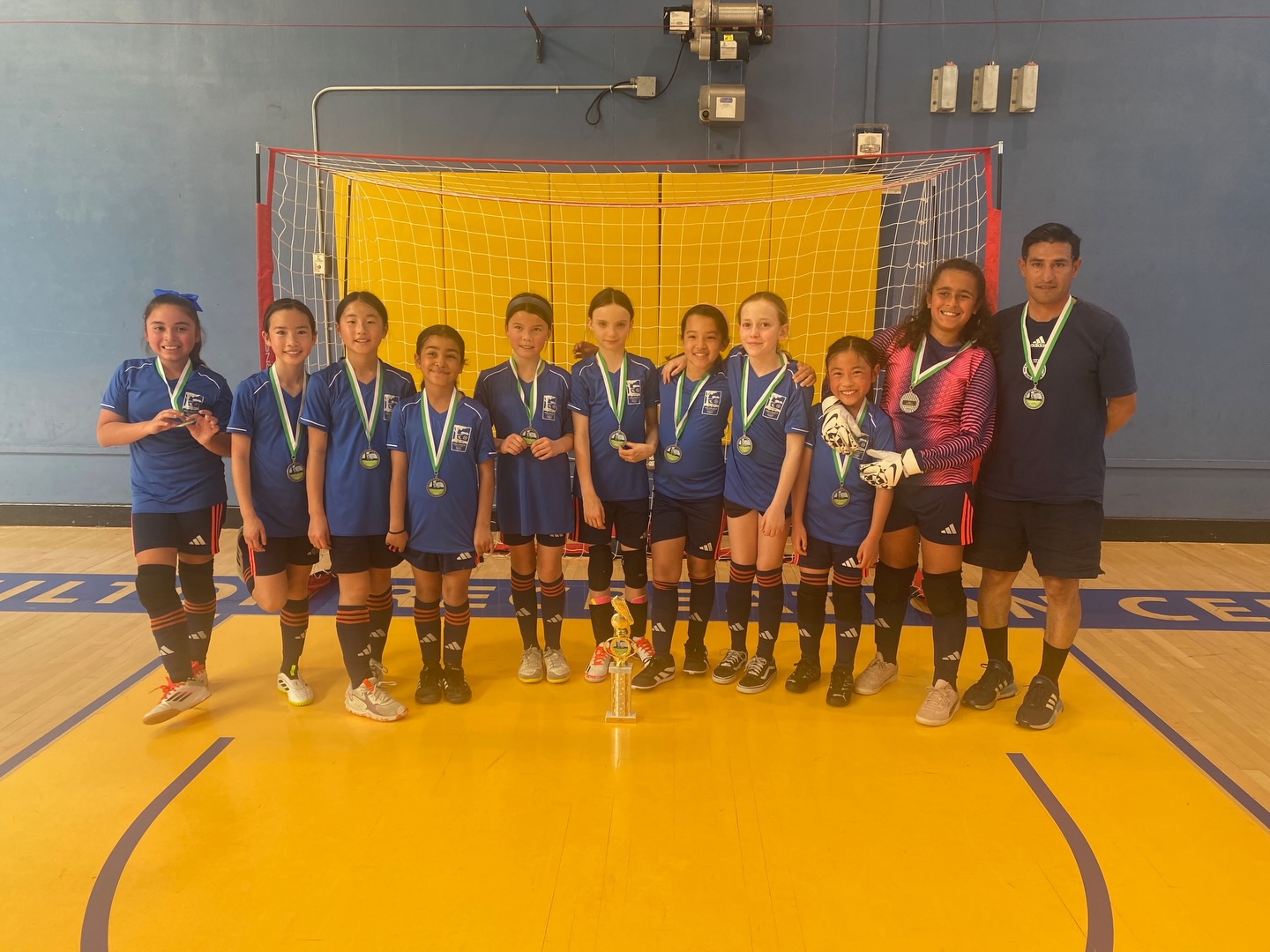 Congrats to Coach Jorge and our 2016 Girls on a hard fought futsal season. Proud of this group for battling all the way to a 2nd place finish.
#ForTheBay | #SiempreComoUno