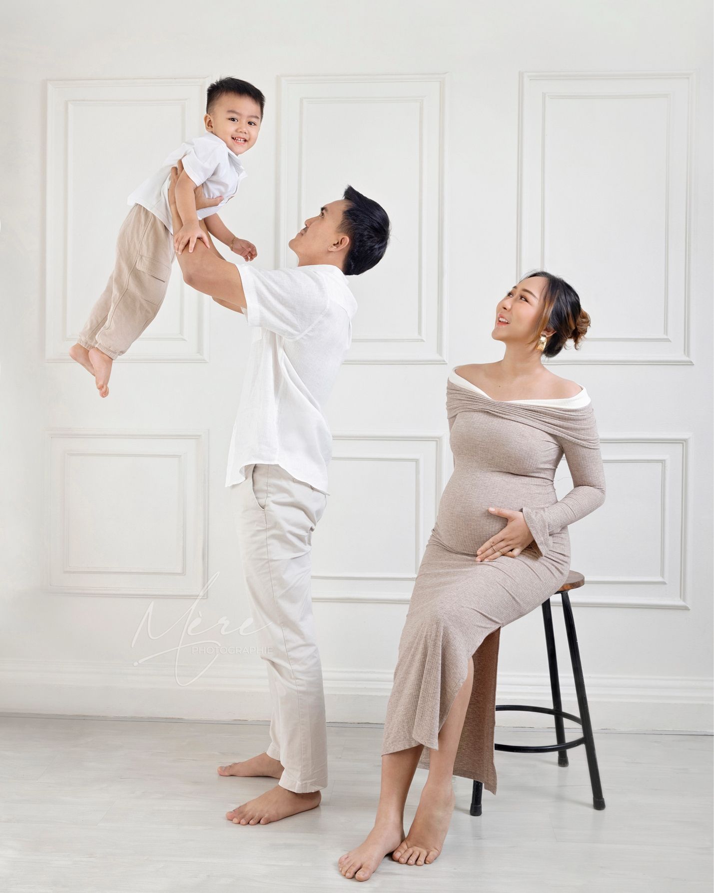 Celebrating another beautiful milestone with Bong @virak_nich and her growing family. 🤍
It is always an honour when our clients return to us for such meaningful moments. From her first pregnancy to now her second, we are grateful to continue documenting these precious chapters of motherhood.
Thank you for trusting us once again to capture the beauty, strength, and glow of this special journey. ✨
Telegram: +85589892949
Visit our website www.merephotographie.com link in bio
Location: Sen Sok City
#merephotographie #maternityphotography #phnompenhphotography #pregnancyportrait #motherhoodjourney #familyphotography #cambodiaphotographer #maternitysession #timelessportraits