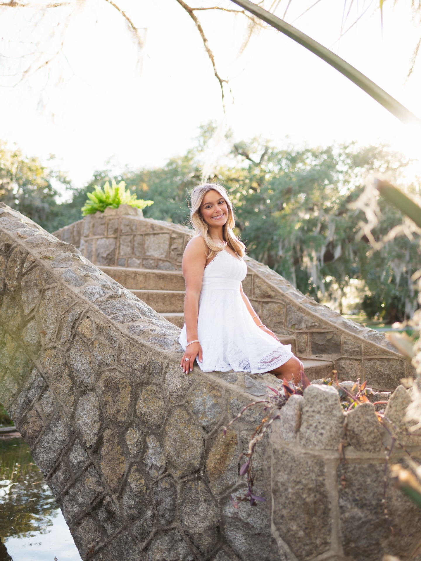 high school seniors!! Book your grad photos now!!