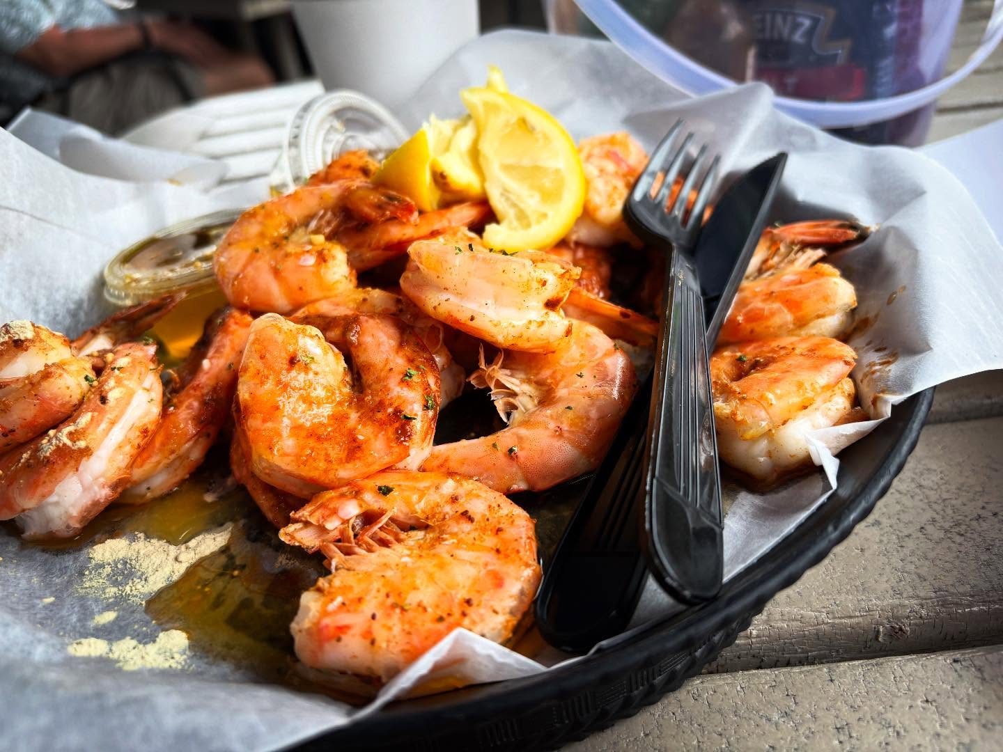 You know in Home Alone when Macauley Culkin is like, “A whole cheese pizza, just for me!”? That is how I feel about this peel-and-eat shrimp. Thanks, Sting Ray’s Seafood!
#TybeeIsland #Shrimp #LocalSeafood