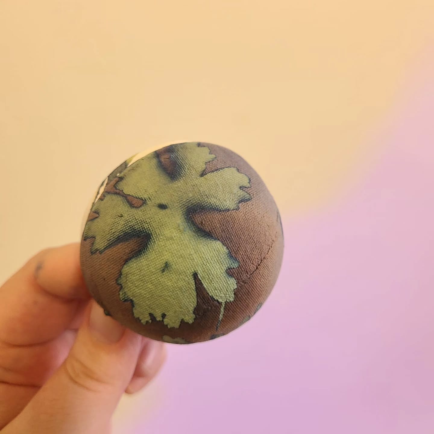 The inPrint Collective can't wait for Spring! How do printmakers celebrate the return of the sunshine? By printing with light! We have 2 fun cyanotype workshops coming up soon, where you can take light printing to the next level by creating sculptural objects. Coming up first, cyanotypes on paper eggs! Register on our website (link in bio). Details below:
Cyanotype: Paper Eggs
Sunday, March 29, 2026
10am-2pm
$75
With Amye St John
In this special edition of Cyanotype, we will summon the Spring by creating cyanotyped paper eggs! ! Make these eggs to celebrate Easter, or just for some fun egg-inspired art! Cyanotypes are great for experimenting with images and form!
Â
Cyanotype is a photographic printing process, wherein a negative is used to create a blue print from photosensitive materials and light. During this workshop you will learn how to take photos from your camera, convert to negative, then print beautiful cyanotype prints from your cherished photos on paper the traditional way. Students will also play with objects and stencils to create compositions to then play with on paper eggs. All skill levels welcome, we encourage everyone to join us in discovering new modes of artistic expression.
Â
*Please choose and save 1 or 2 photos to work with before our workshop in jpeg format (usb key or you can retrieve through email on our studio laptop); all other materials are included with class fee. Images must be PG-13.
ID image 1: Close up photo of a hand holding a paper egg, which has a beautiful purple/blue cyanotype print on it.
Image 2: Photo of a bouquet of flowers, which are made of beautiful cyanotype prints on cut paper.
#learncyanotype #cyanotypeeggs #torontoprintstudio #torontoartclasses #printmakingclass