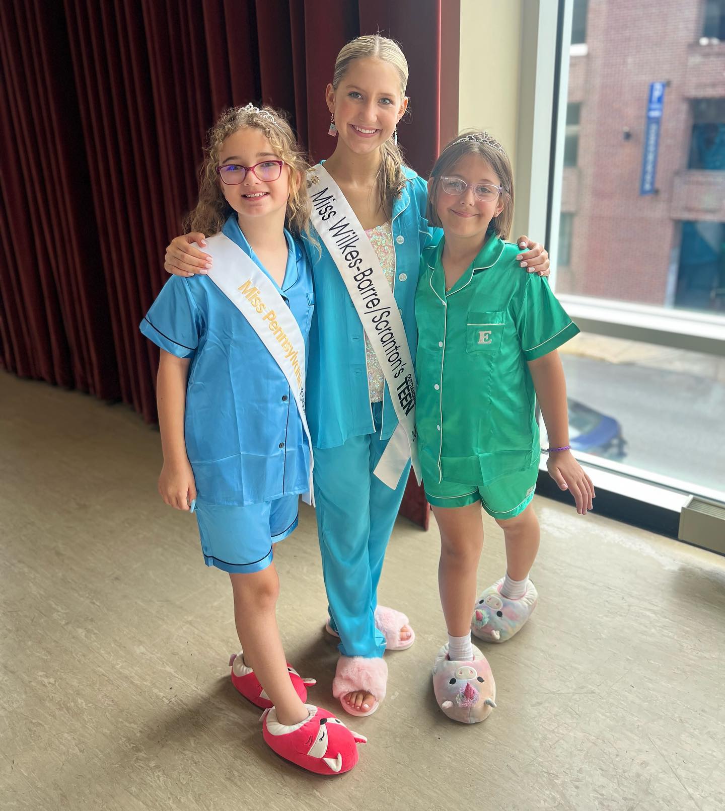 Did someone say PJs and pizza? 😴🍕 I had a blast at the Miss PA Belles PJ & Pizza Party after our first day of rehearsals! 🎉 I loved catching up with all the Belles, making a few TikToks along the way, and sporting my own PJs that feature my children’s book, “I Read Before Bed”! 🥰📚 I can’t wait to watch these amazing Belles perform at our show tomorrow, and I am so excited to compete in Miss PA’s Teen prelims! 👑