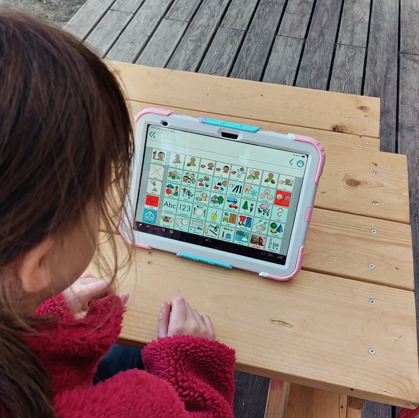 Unterstützte Kommunikation am ASP
#unterstützteKommunikation
#InstitutFürErlebnispädagogik
#aktivspielplatz