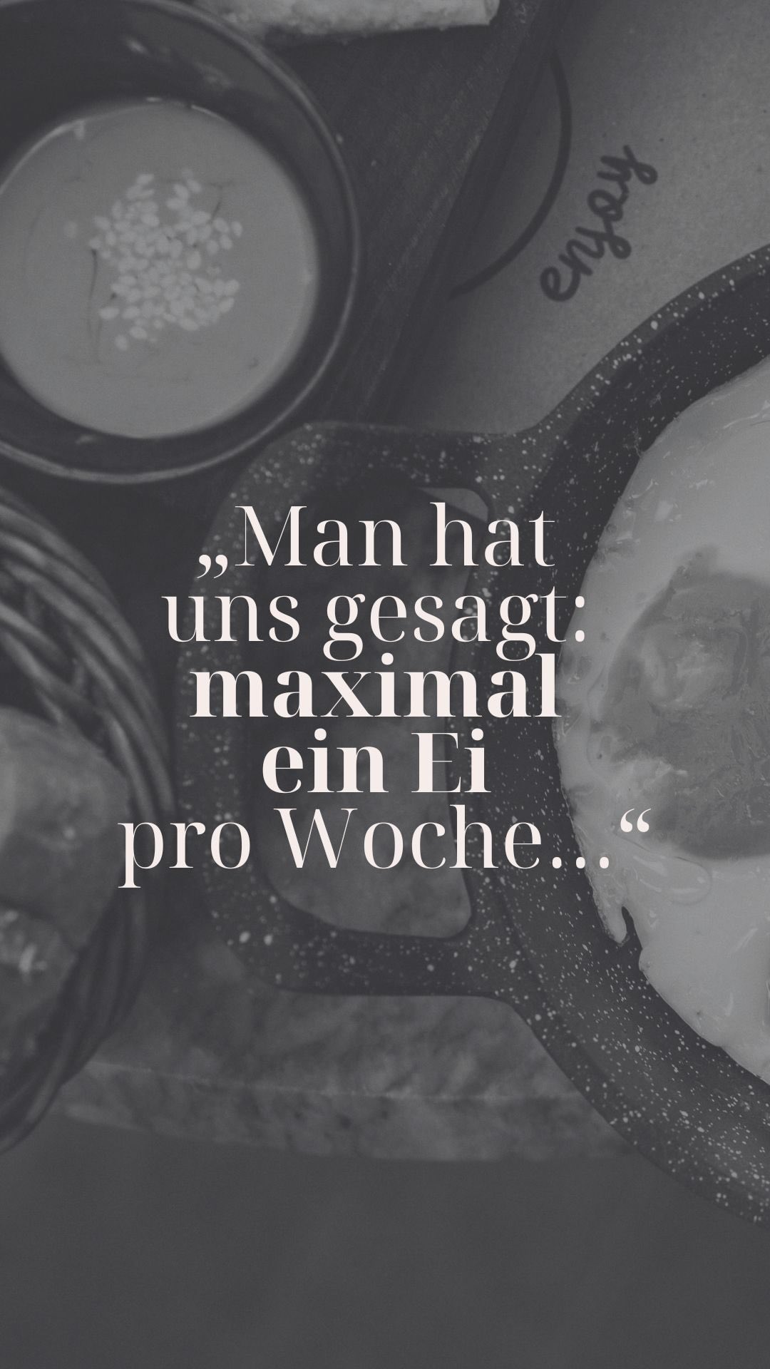 Was, wenn das Problem nicht das Ei ist… sondern die Angst davor?
Aber kaum jemand erklärt ihnen,
dass Cholesterin der Grundbaustein unserer Hormone ist.
Östrogen.
Progesteron.
Testosteron.
Cortisol.
Unser Körper baut daraus Hormone, Zellmembranen und sogar Teile unseres Gehirns.
Und trotzdem wurde uns lange erzählt:
– Eier lieber einschränken
– Fett vermeiden
– Cholesterin möglichst niedrig halten
Aber eine Frage stelle ich meinen Klientinnen immer:
Wie soll dein Körper Hormone produzieren,
wenn ihm die Bausteine fehlen?
Das Ei ist nicht das Problem.
Ein Körper, der ständig im Mangel läuft, schon.
Gerade Frauen mit
• Erschöpfung
• Hormonchaos
• Zyklusproblemen
• Stimmungsschwankungen
• Heißhunger
dürfen anfangen, Ernährung und Hormone wieder zusammen zu denken.
Unser Körper ist kein Fehler.
Er braucht nur die richtigen Baustoffe.
Wenn du verstehen willst,
wie Ernährung, Hormone und Stoffwechsel wirklich zusammenhängen dann schreibe mir: Dein nächster Schritt?
👉 Kostenloses Kennenlerngespräch!
🔗 Link in Bio
Stell DICH an 1️⃣ Stelle - niemand sonst wird es für dich tun. 👣Folge mir für hormonfreundliche Tipps zu Ernährung, Wohlfühlfigur & Frauengesundheit.
❤️Wenn dir der Beitrag gefällt, lass mir ein like da, würde mich richtig freuen❤️
IDENTITÄT & BEZIEHUNG
FRAUENGESUNDHEIT
ERNÄHRUNG
HORMONE
#ernährung #wahrheit #lüge #protein #hormone