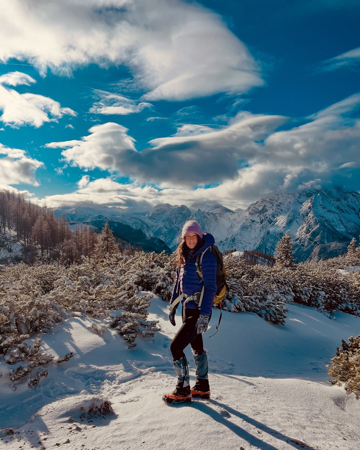 Merry Christmas to all of you celebrating.
May you find love and light within and spread this into the world. 💚
#merrychristmas #snowwonderland #homeiswherethemountainsare
