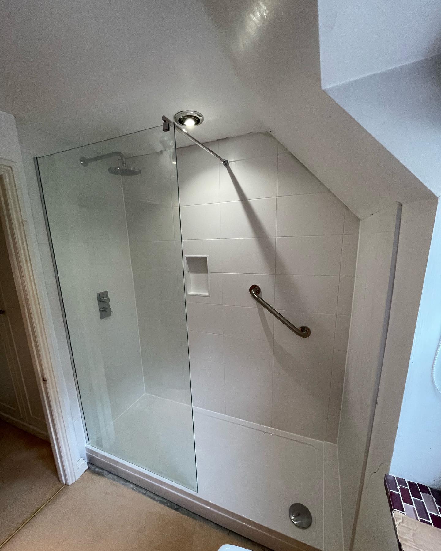 Bath out shower in 🚿
.
.
.
.
#bath #bathroom #bathroomdesign #bathroomtiles #bathroomrenovation #plumbing #plumbinglife #plumbinglife👷 #plumbingbristol #plumbinghereford #plumbingbromyard #plumbingyate #plumbingchippingsodbury