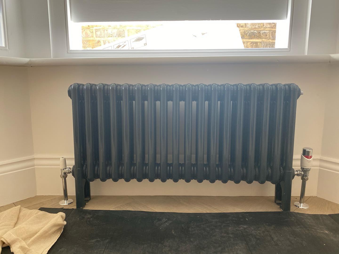 A few Designer Radiators I fitted a while back for @elite_watches_ldn Was very surprised how well these looked !!
——————————————
#radiators #work #plumber #gasengineer #valves #water #heating #heat