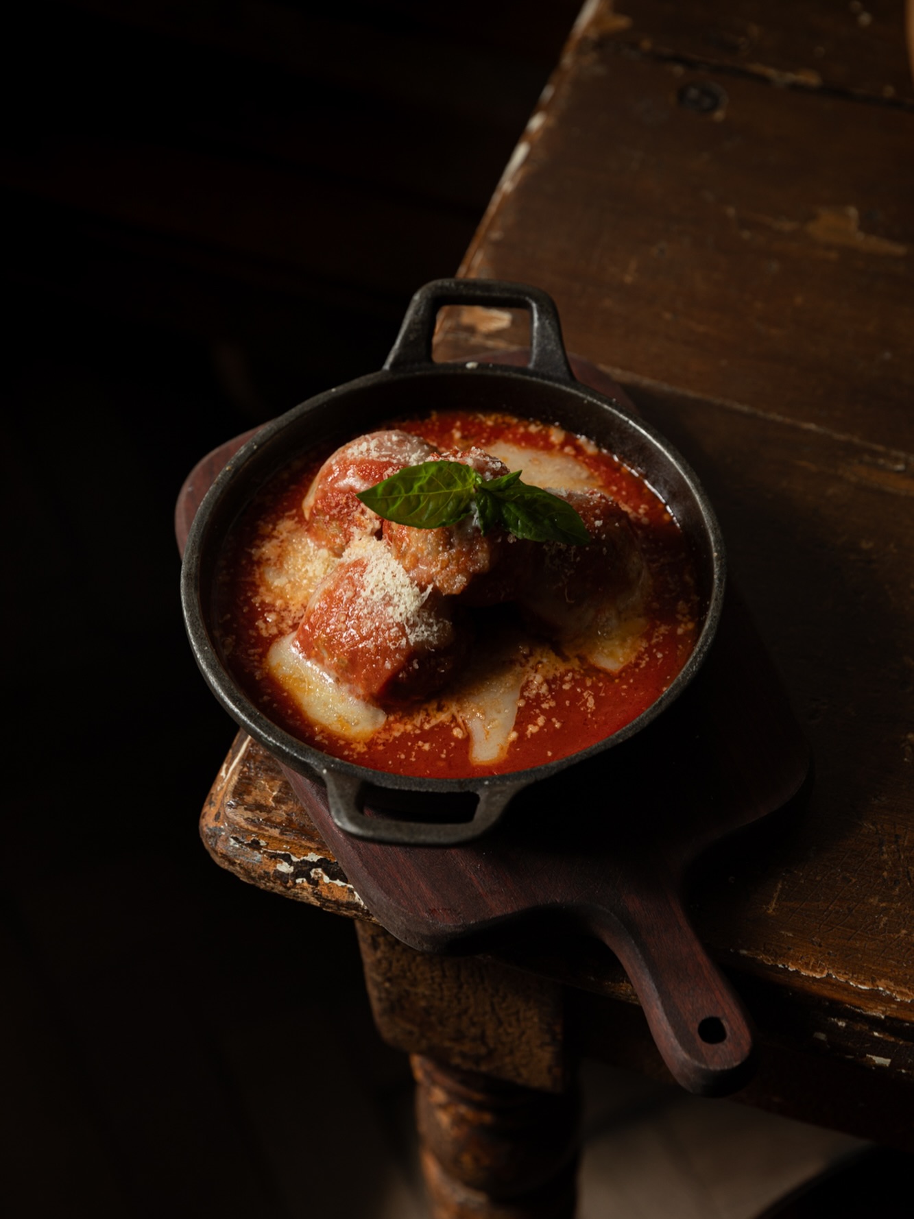 “Polpette della Nonna.”
Meatballs in tomato sauce with melted fontina.
Comfort, come a casa
.
.
.
#linguinitrattoria #italianrestaurantamsterdam #foodieinamsterdam