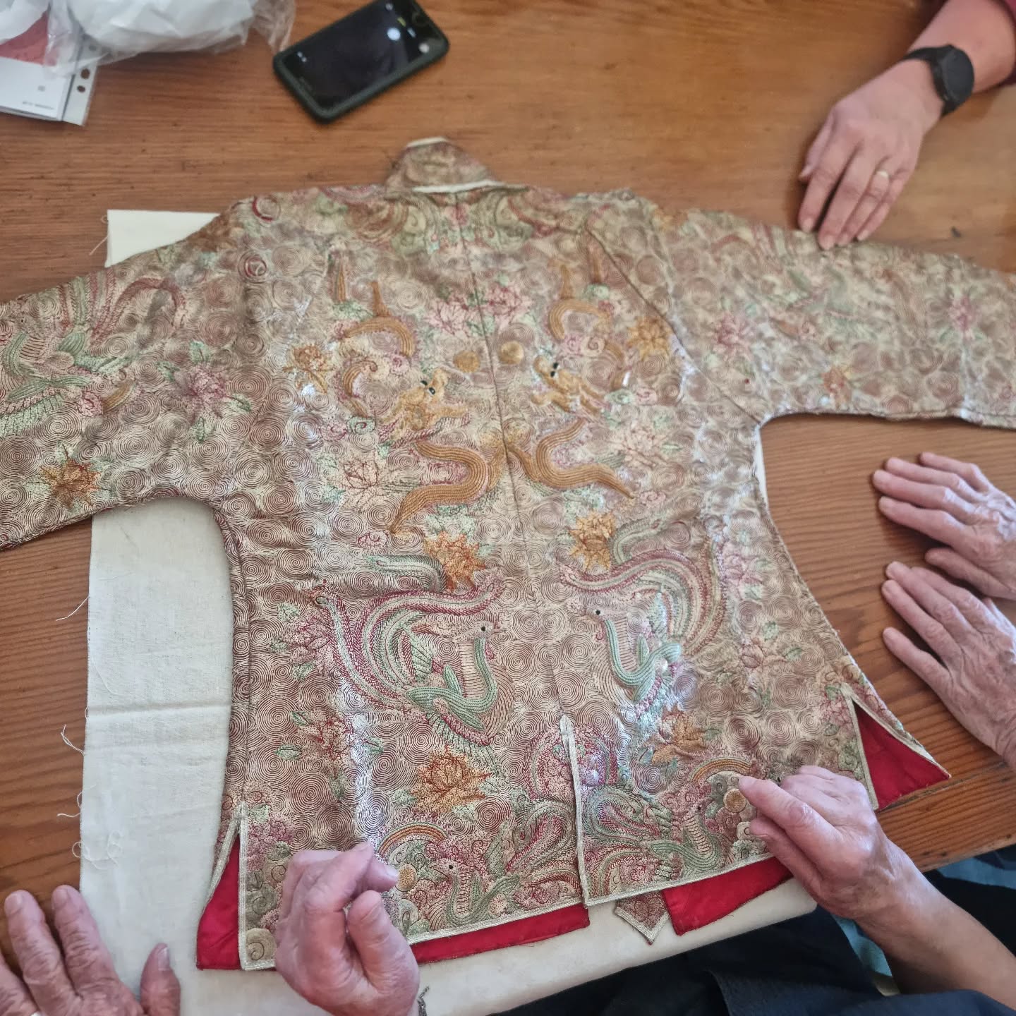 Fabulous afternoon spent with a special group of textile lovers. Lucky to learn so much from each other while seeing textiles that throw up stories and questions.