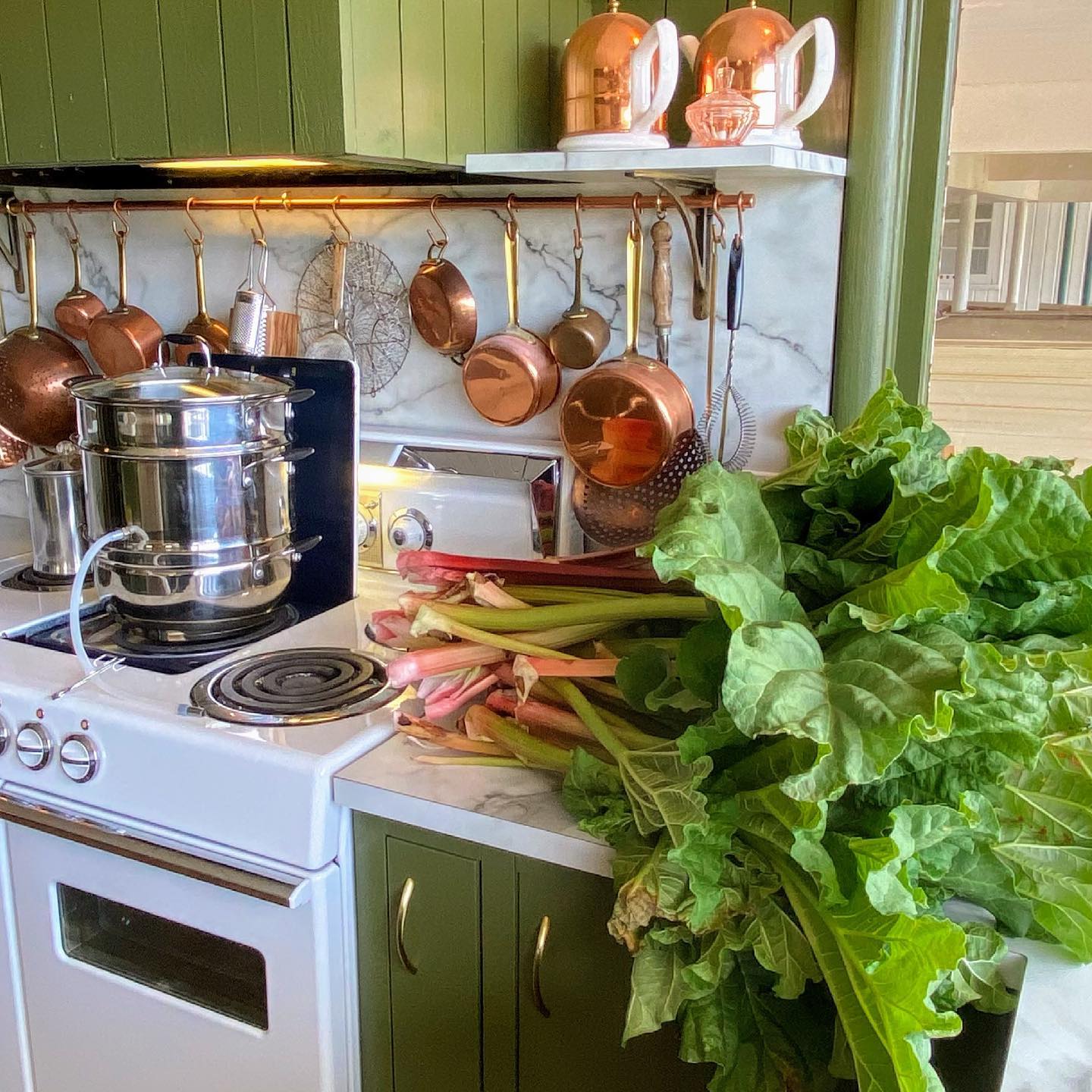Homemade simple syrups and bitters are game-changers to summer refreshments! Today is rhubarb simple syrup making…and something I wouldn’t bother with if I didn’t have a steam juicer. It’s so good for fruits with pits and pulp that can be difficult to work with (thanks for letting me borrow it, Mama).💗
Simple syrup is so easy to make…equal parts juice and sugar, although something I play around with, depending on the fruit. All you need is a splash in a salad dressing, cocktail, or soda water to make something taste really special. Other go-tos that are in my pantry are rosemary, basil, and chokecherry simple syrups. So delicious and easy…give them a try! 🤤
#farmlife #canning #preserves #rhubarb #simplesyrup #farmtwo53