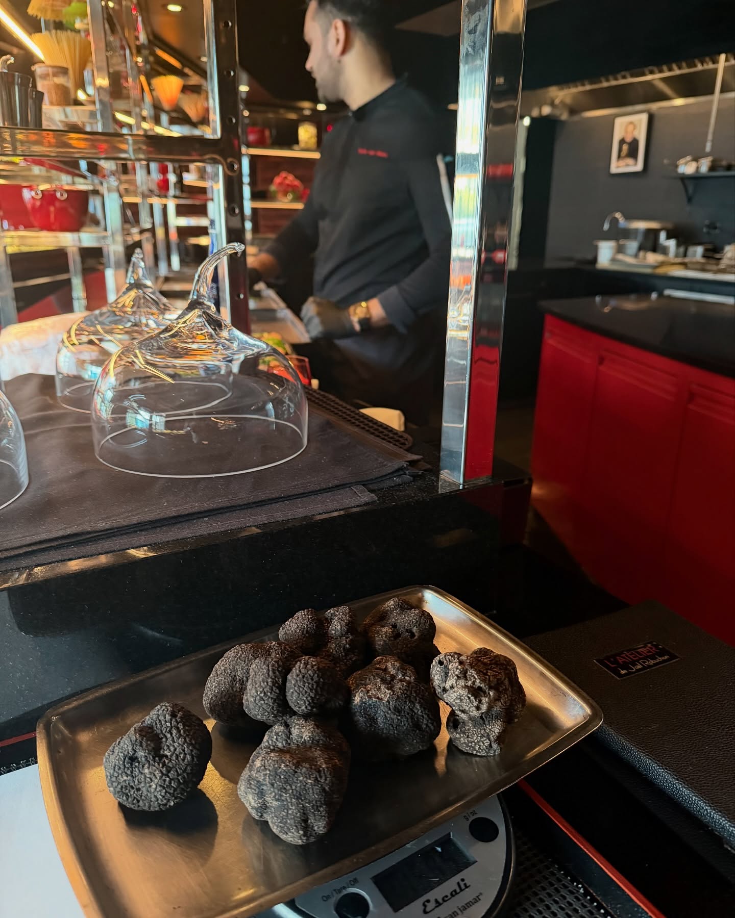 Fresh black winter truffles @latelier_robuchon_miami