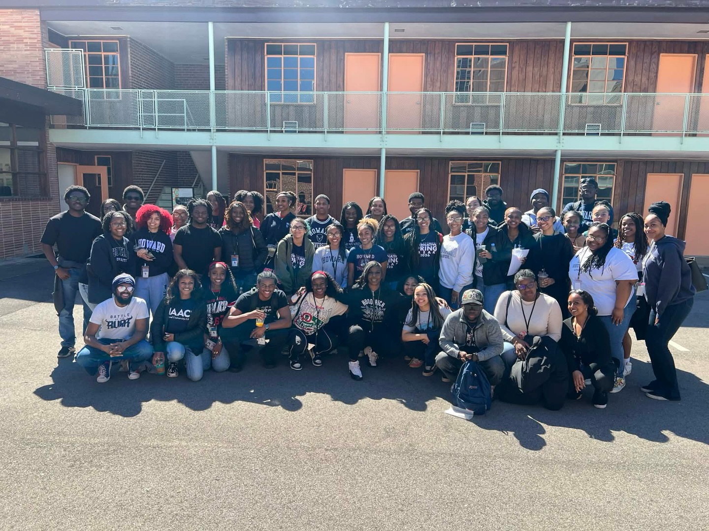 @howard1867 stopped by to kick it with us for a moment. Candace did a ln amazing job taking care of the group. No complaints, no long waits just a room full of conversation and laughter 🫶🏾