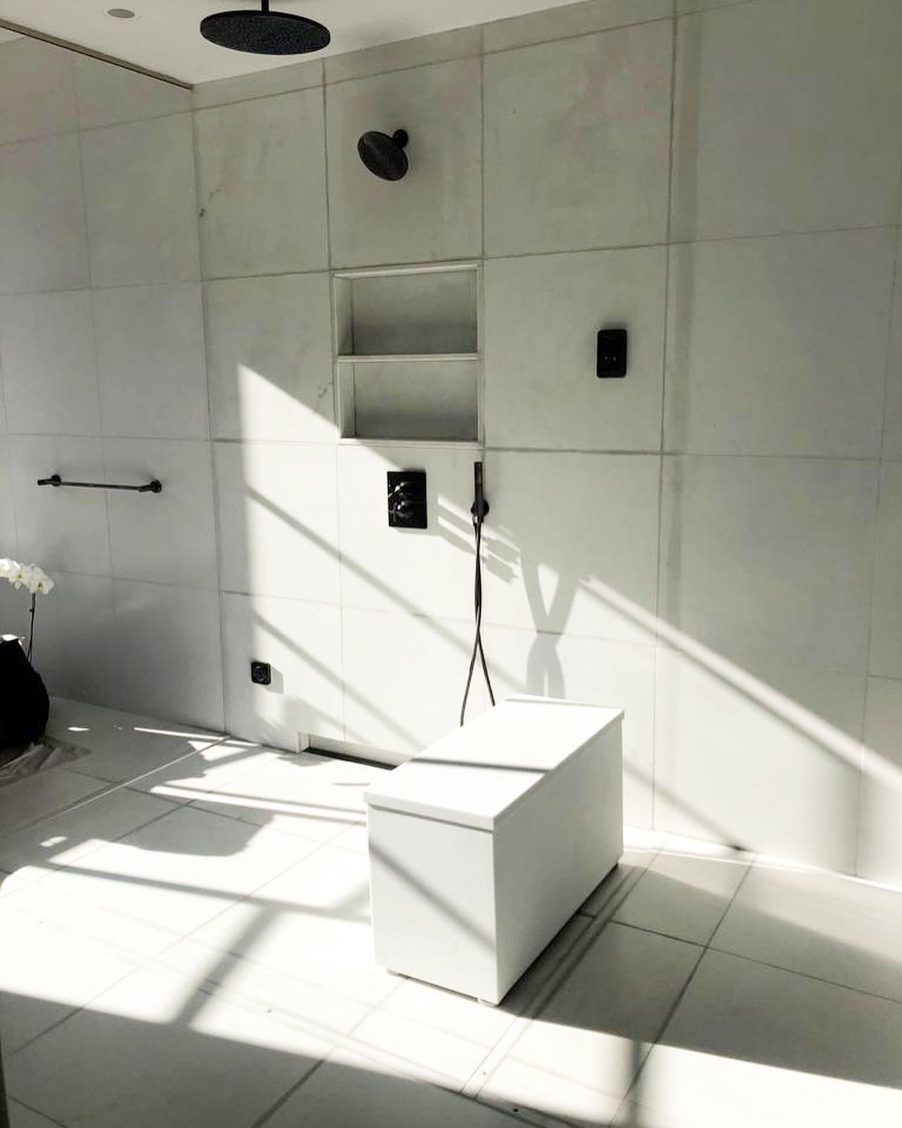 Last project made at NYC. We’ve implemented our Essential Waterlogged Shower Solution, which helps protect the new or existing luxury marble, nature stone, and porcelain in showers.
.
.
.
.
#TERSOMR #Architecture #InteriorDesign #TileInstallers #Marble #Stone #LuxuryBathrooms #Homeowners #Contractor
#LuxuryHomes #Luxurynyc #NYC #Architect #Tile #MarbleNYC