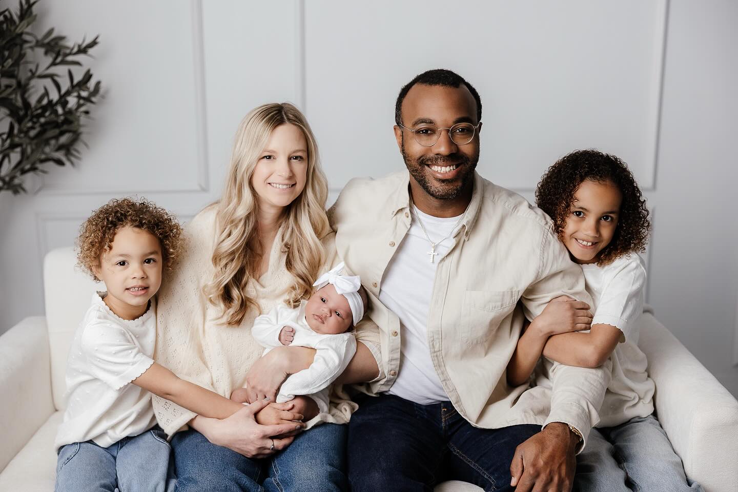 Welcome to the world sweet Ivy! The proudest big sisters did so great for photos.
Having a baby soon? I have availability for some April babies!