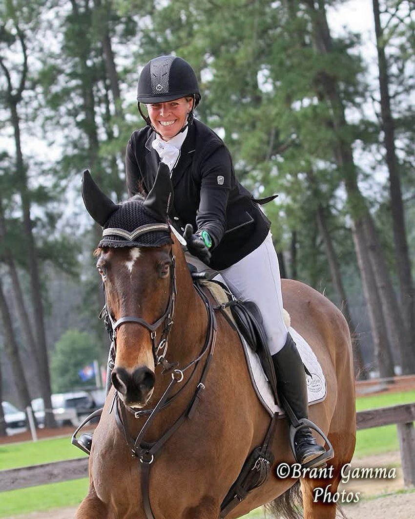 Last weekend at Southern Pines HT with my best teammate, Ted. 🐎💙
Every event reminds me how lucky I am to do this sport with a horse that gives his whole heart every time he leaves the start box. Proud of this guy and grateful for a great weekend.
Thank you to @marybrantjackson for capturing this amazing photo📸
#millereventing #fernhillfreestyle🍀 #carolinahorsepark
