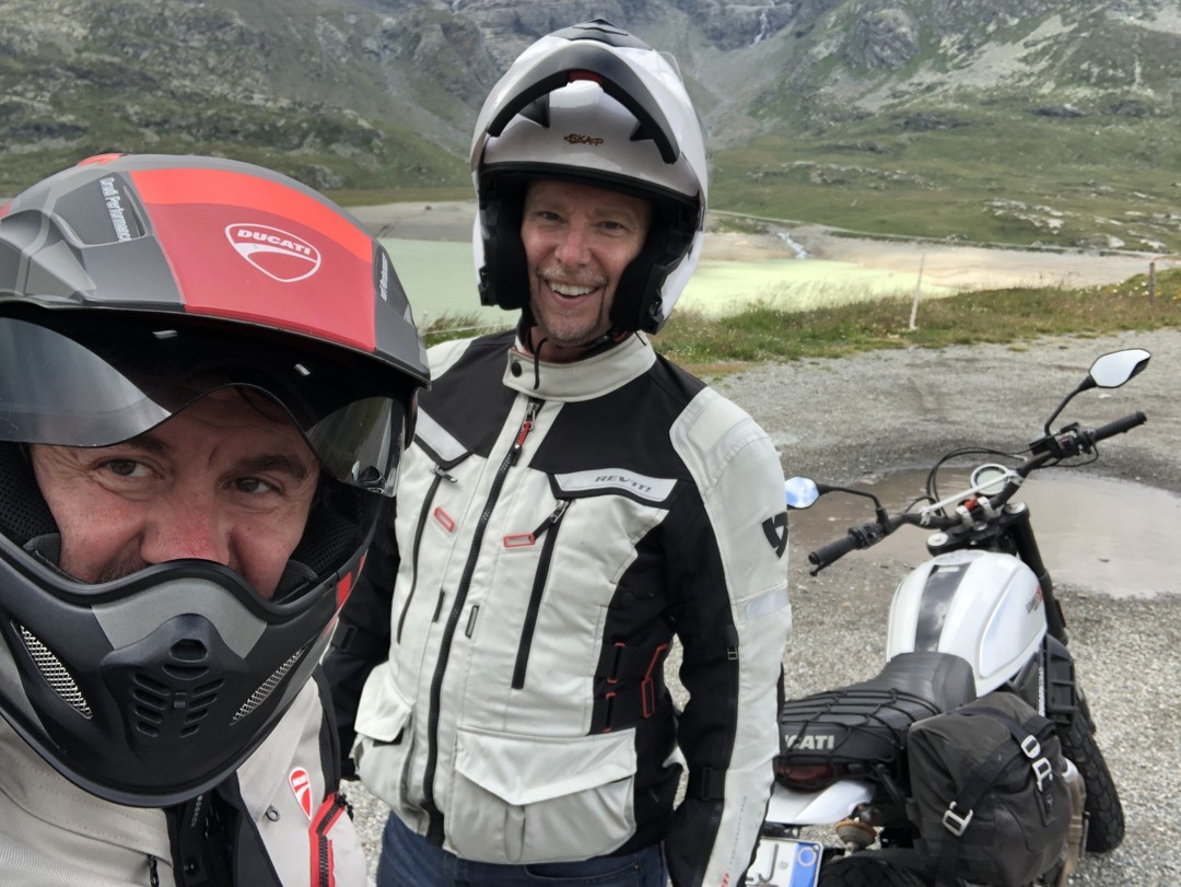What a ride with Tom up the Alps. The Alps tor with Lake Como Motorbike is quite challenging, but always beautiful. Thank you Tom, great rider, for coming and enjoying with me a special day.
#lakecomomotorbile #lakecomotours #lakecomoexperience #lakecomo #motorcycletours #ducati
www.lakecomomotorbike.com
