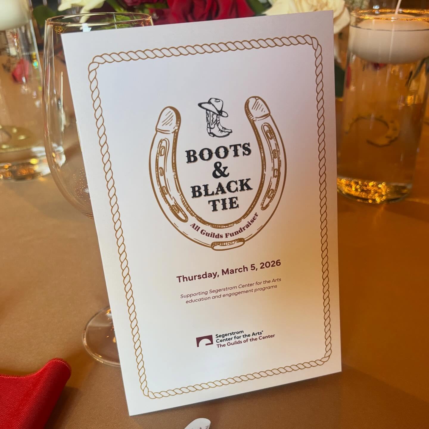 20206 Boots and Black Tie event! Another successful event for your team @auctioneventsolutions We provided a quick and efficient check in, auction item set up, and a fast and easy auction items won pick up. Our team at AES is there to help your fundraising event be a GREAT success.
Click the link in our bio for any questions you might have on how our team can help yours! @auctioneventsolutions 🤵🏽♂️✨💜