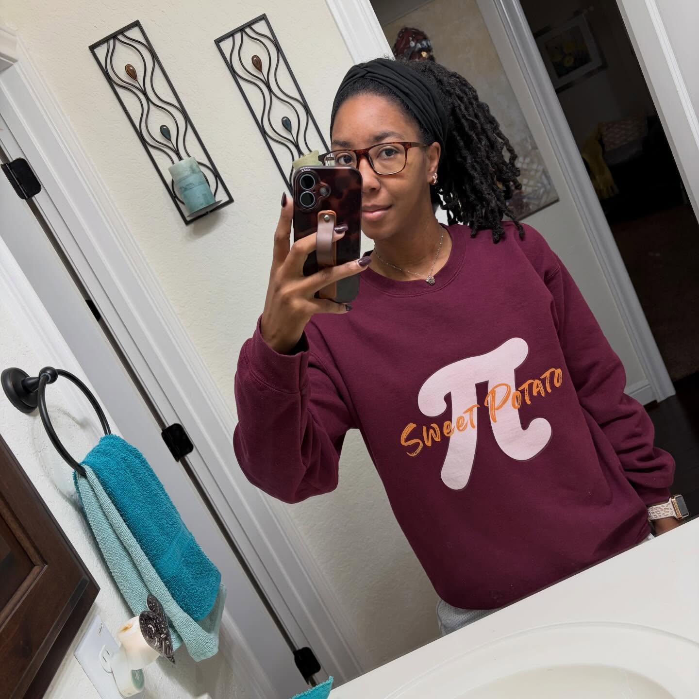 It’s pi day!!!
.
.
.
Song by @mathlovesiu
.
.
.
#pi #piday #314 #pitattoo #sweetpotatopi