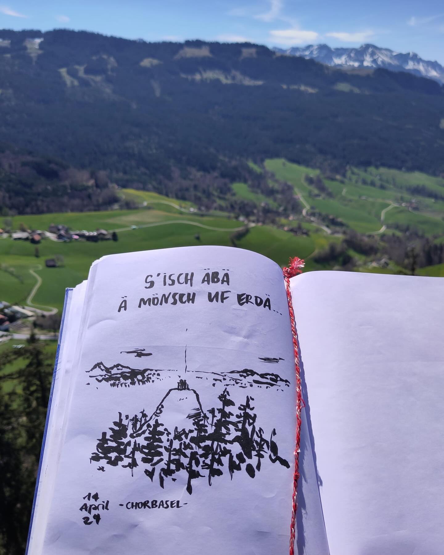 Wir haben heute das Vreneli auf dem Guggisberg besucht. Es war wunderschön!