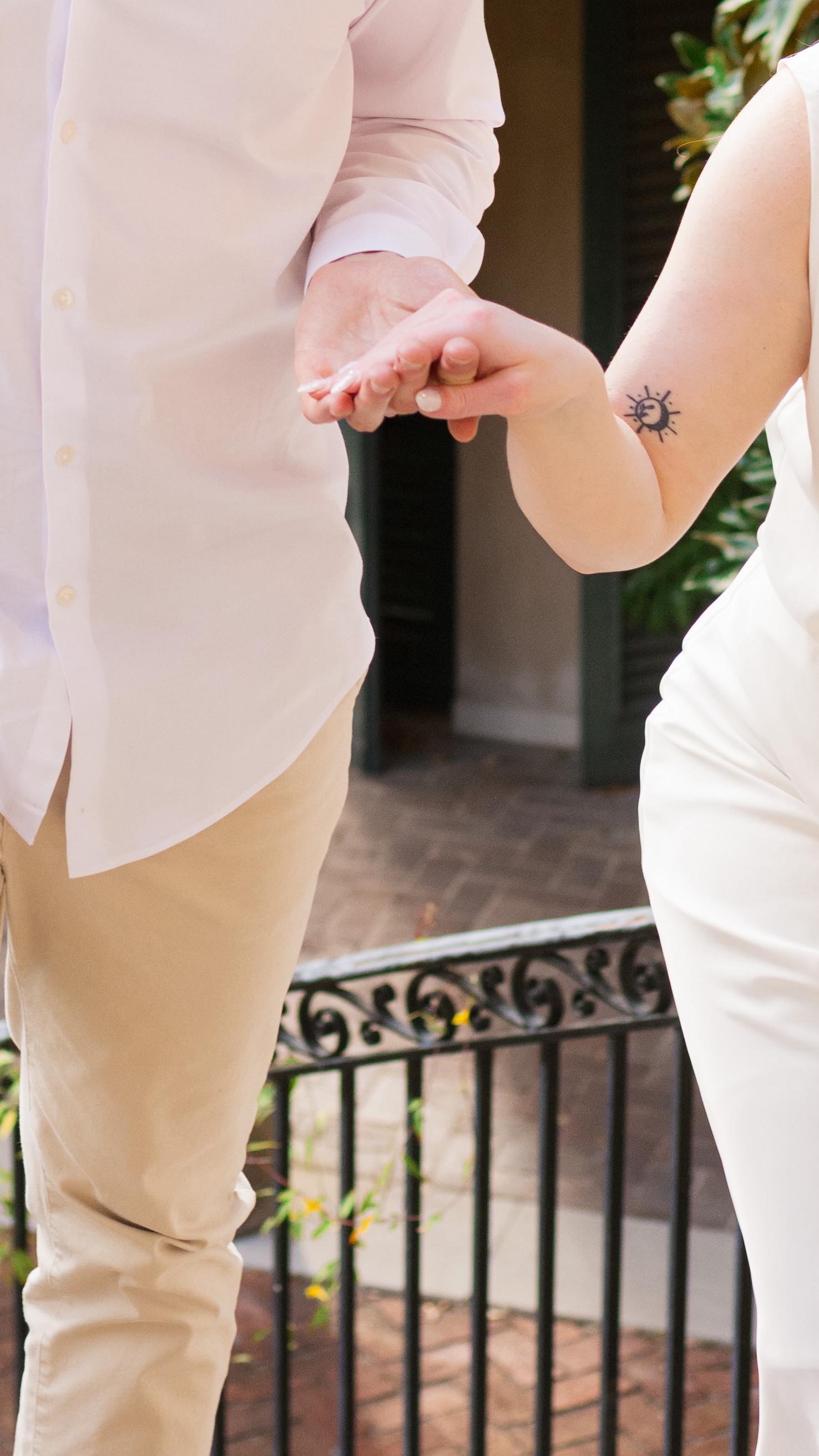 Longue Vue will forever be one of my favorite places to take engagement photos!!