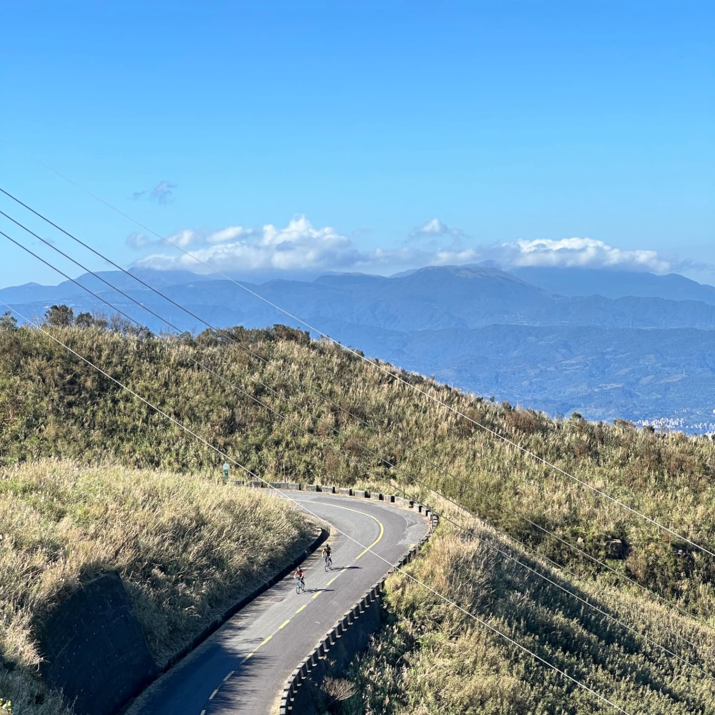 Cycling around north of Taiwan
#LetsRideTaiwan
#BikeRental
#CyclingTour