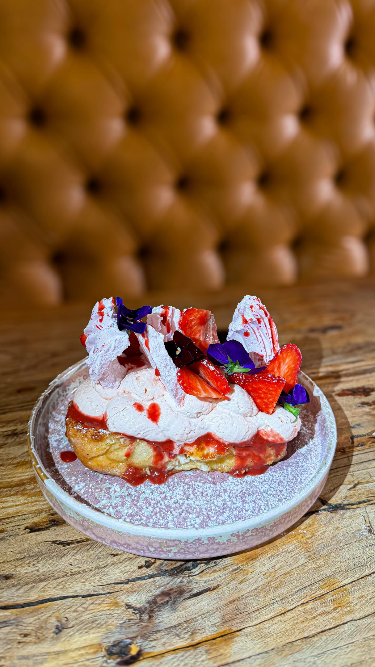 Our new limited edition specials have landed at Cleaver!
🥪 Pulled Madras Chicken Sandwich – with crispy onion bhaji pieces, Asian slaw & served with madras fries
🍓 Strawberry Eton Mess French Toast - with smooth strawberry cream, meringue, puree & fresh strawberries
🥂Upgrade any brunch dish and make it bottomless from £27 for 90 minutes.
Book your table via the link in our bio.
📍Cleaver Cafe & Bar, Long Eaton
#longeaton #brunchnottingham #brunch #frenchtoast #etonmess