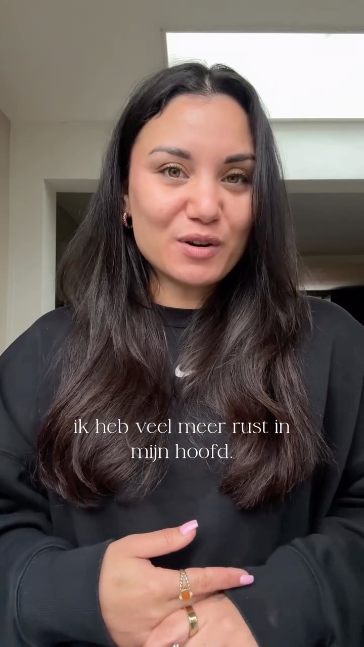 Je kent het vast wel. Het gevoel dat er ‘iets’ in de weg zit, dat je er niet bij kunt maar wel steeds in dezelfde cirkel vastloopt.
Akasha gaf Anouk inzicht over deze patronen waardoor er een shift ontstond en ze dit heeft doorbroken.
Boek jouw Akasha Soul Reading via de link in bio.
#akasha #persoonlijkeontwikkeling #selfcare #patronendoorbreken