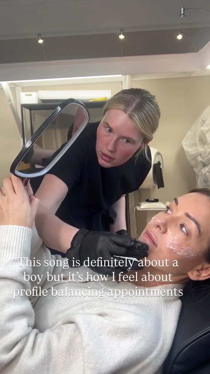 💉PROFILE BALANCING💉
Always a good idea✨
Why?
Profile balancing allows me to have a thorough consultation based on your face & features.
Not every face is the same or needs the same tweaks!
We discuss your concerns and what you would like to enhance & tailor your plan to suit you🫶🏼
💌Book your consultation today
#iloveitiloveitiloveit #profilebalancing #aesthetics #aestheticssunderland #sunderlandaesthetics #sunderlandaestheticsclinic #aestheticspractitioner #aestheticsclinic