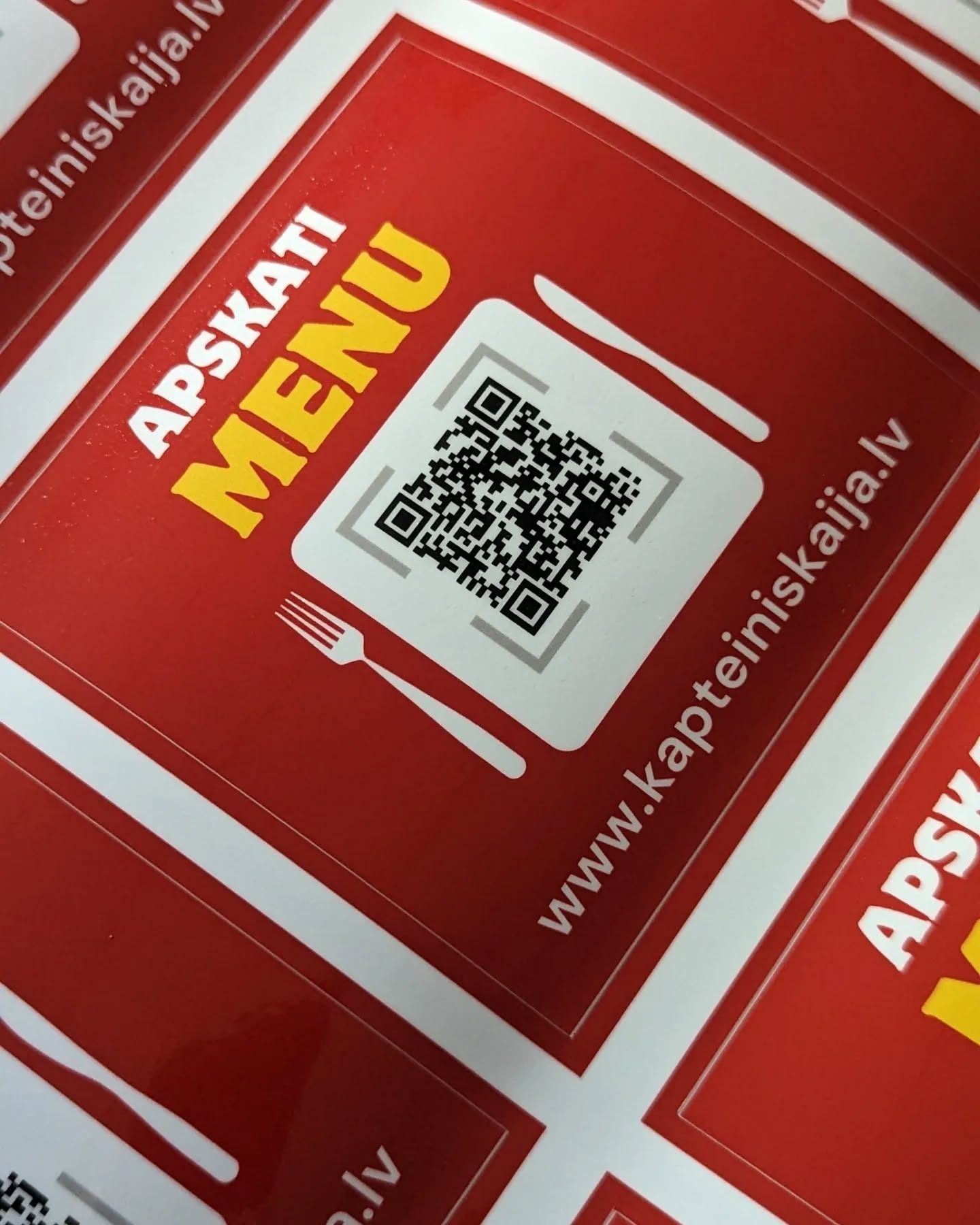 Izgatavosim kvalitatīvas uzlīmes maziem vai lieliem uzņēmumiem ✨
Pasūti šeit vai rakstot uz: info@stickerspot.eu
#stickerspot #uzlīmes #uzlimesbiznesam #uzlīmesrīgā #uzlīmjudruka #druka