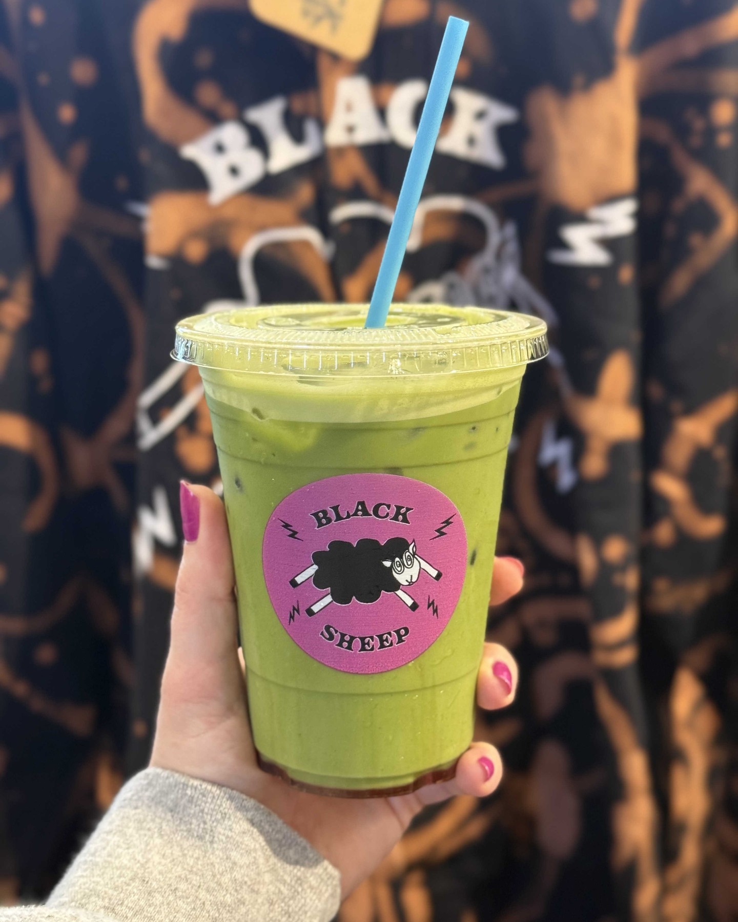 It's your lucky day because we're here at @rcshops with all your market favorites 🍀
ㅤ
Stop by @rcshops from 10am - 2pm to stock up on all your market favorites, and don't forget to eat (and drink) your greens!
