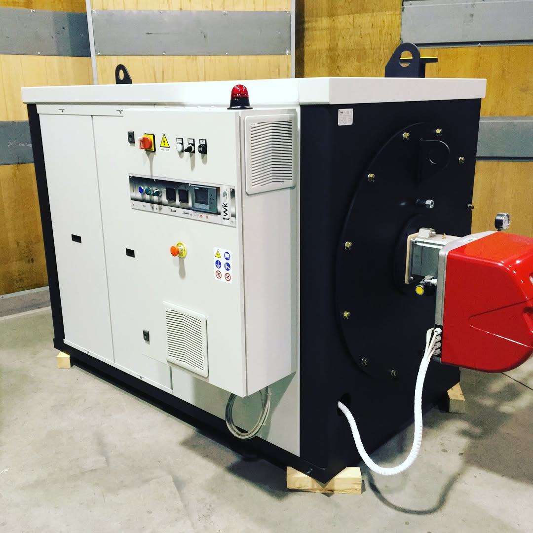 Caldaia Olio Diatemico Con bruciatore a gas UNIOIL HTO 450 #oliodiatermico #diathermicoil #burner #bruciatori