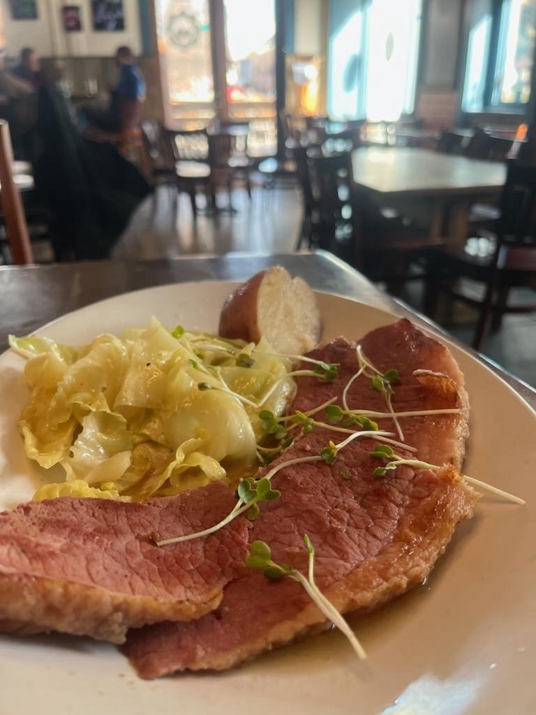 🍀Happy St. Patties! 🍀
Come in before we’re out! Once they sell out, you’re out of luck till next year!
1. Corned Beef and Cabbage
2. Shepherds Pie
3. Irish Nachos (Psst… add Corned Beef for $5)
#carbondalebeerworks #carbondaleco #stpatricksday2026☘️🌈🎩