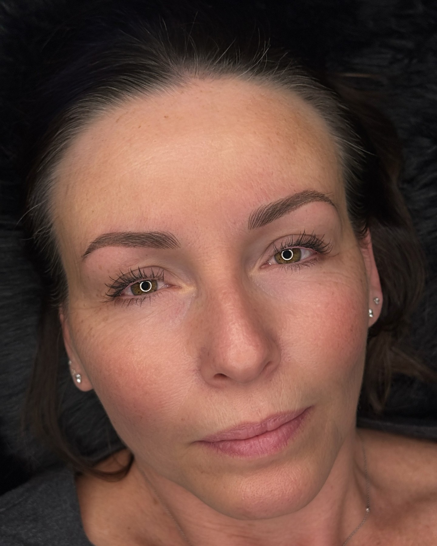 ✨ Old brows corrected + fresh combo brows ✨
We first removed her previous brow work with laser (2 sessions) to create a clean canvas. After healing, we created Combo Brows using nano hair strokes and soft powder shading — giving her natural texture with beautiful definition.
The result: full, soft, natural-looking brows.
Thinking about fixing old brows or getting new ones?
📩 Book your consultation online
.
Permanent Makeup Services,
Tattoo Removal & Carbon Laser Facial
⬆️Book apt with the link in bio
✨Free Consultation available
📍Oshawa, Ontario
✉️browsbyieva@gmail.com
☎️416-804-6749
Website:
permanentbeautybyieva.com
.
.
#combobrows #nanobrows #powderbrows #browcorrection #laserbrowremoval #browtransformation #pmubrows #browartist #permanentmakeup #browgoals #permanentbeautybyieva
#naturalbrows #pmuartist #oshawabrows #durhambrows #torontobrows