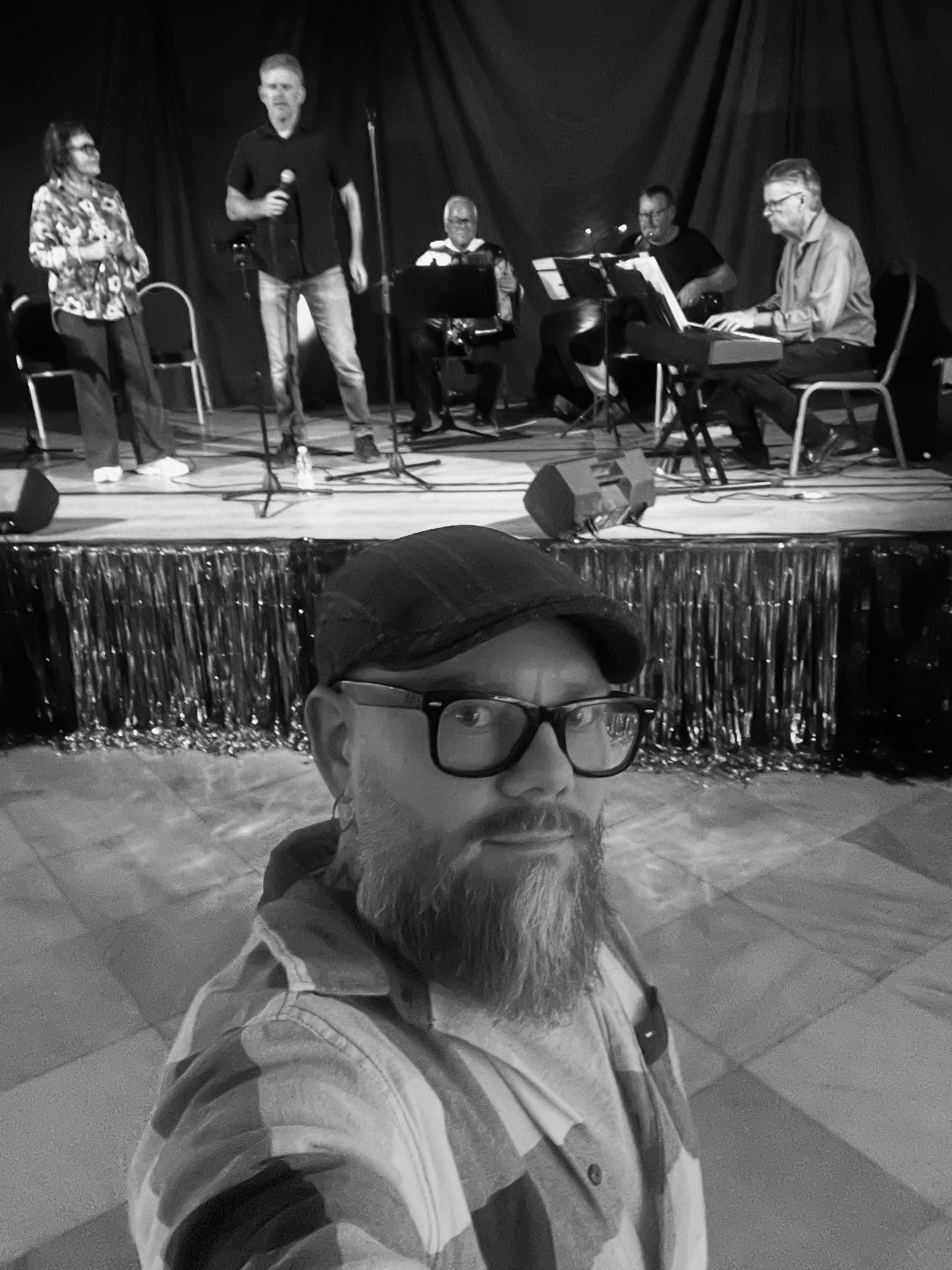 Soundcheck done and ready for tonight’s gig😃🤟🏽
#soundchek #live #liveshow #audioengineering #musicproducers