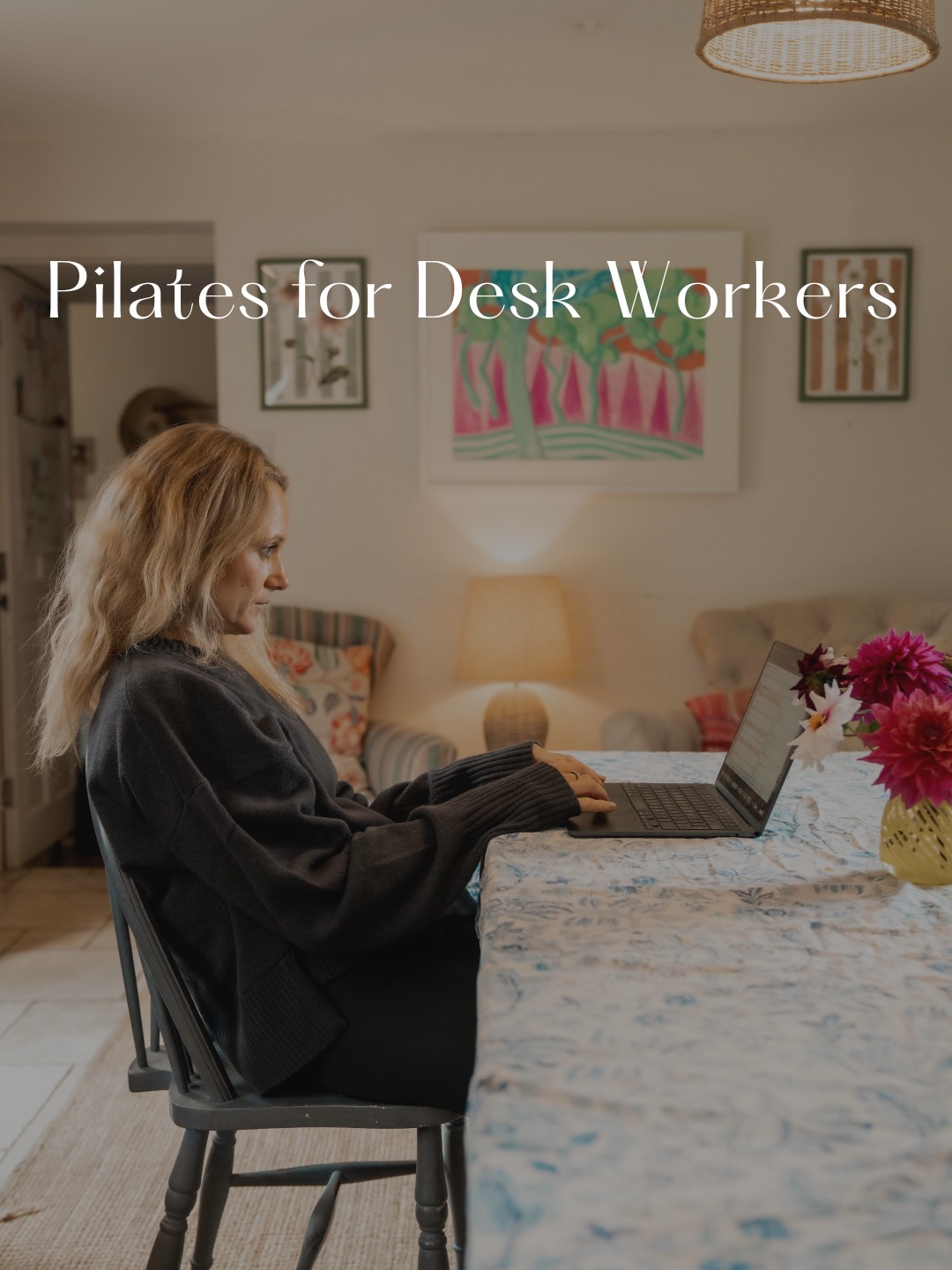 Pilates for desk workers 💻
If you spend hours sitting at a desk, chances are your shoulders round forward, your upper back stiffens and your neck starts to complain.
These are my go-to Pilates moves to undo desk posture, open the chest and wake up the upper back.
👉 Swipe for the exercises I do after long periods at my laptop.
Try this quick reset:
• 4-point kneeling cat–cow → thread the needle (T-spine rotation)
• Foam roller thoracic extension
8–10 slow reps extending over the roller
• Prone W lifts
Lie face down, arms in a W shape
Lift chest and arms slightly off the floor
10–12 reps
• Banded straight arm pull-aparts
Keep arms long, shoulder blades down, open across the chest 12–15 reps
• Shell stretch + side bend stretch
3–4 deep breaths each side
✨ Save this for your midday and evening posture reset. Your spine loves movement -especially if you’ve been sitting all day.
Wearing @wearebam vest and @pro_ora_apparel leggings - use code CHLOESPILATES10 💕
#deskposture #pilates #mobility #movementislife