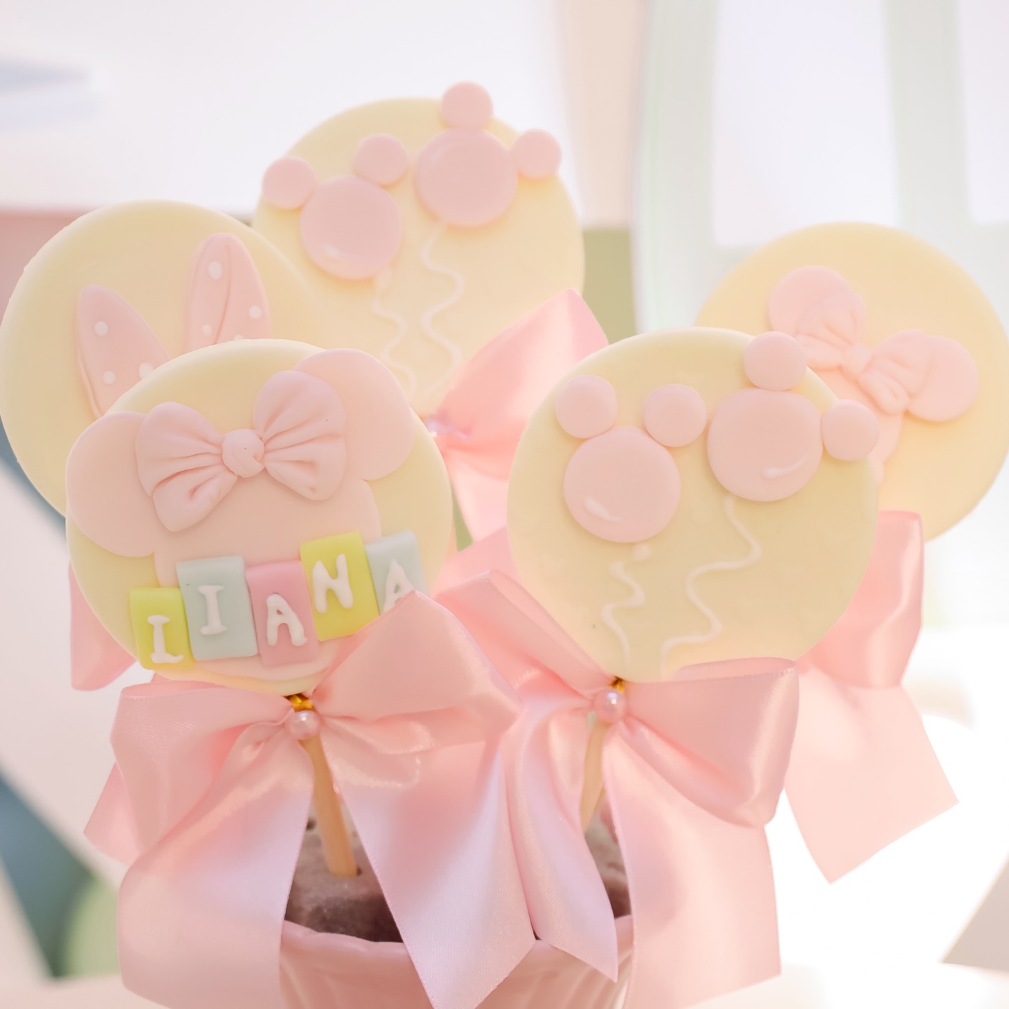 Chocolate lollipops