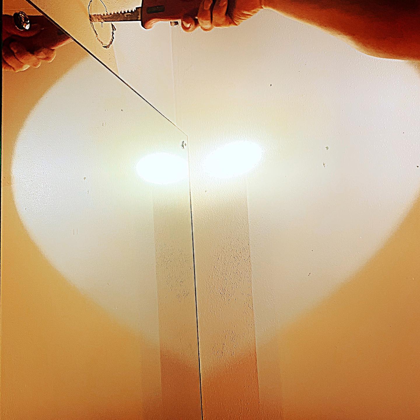 Couldn’t resist the expression change throughout the lighting progression 👽.