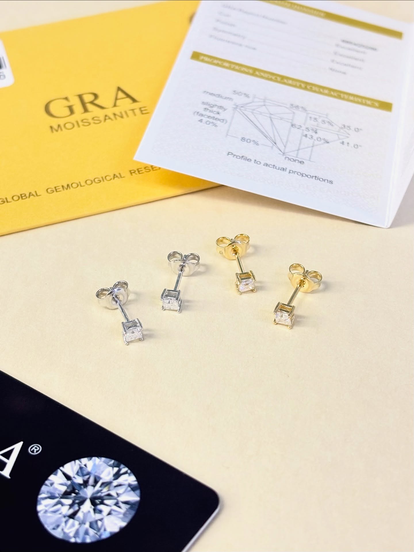 Brilliant Sparkle, Great Value.
#moissanitejewelry #wholesale #jewellery #silver