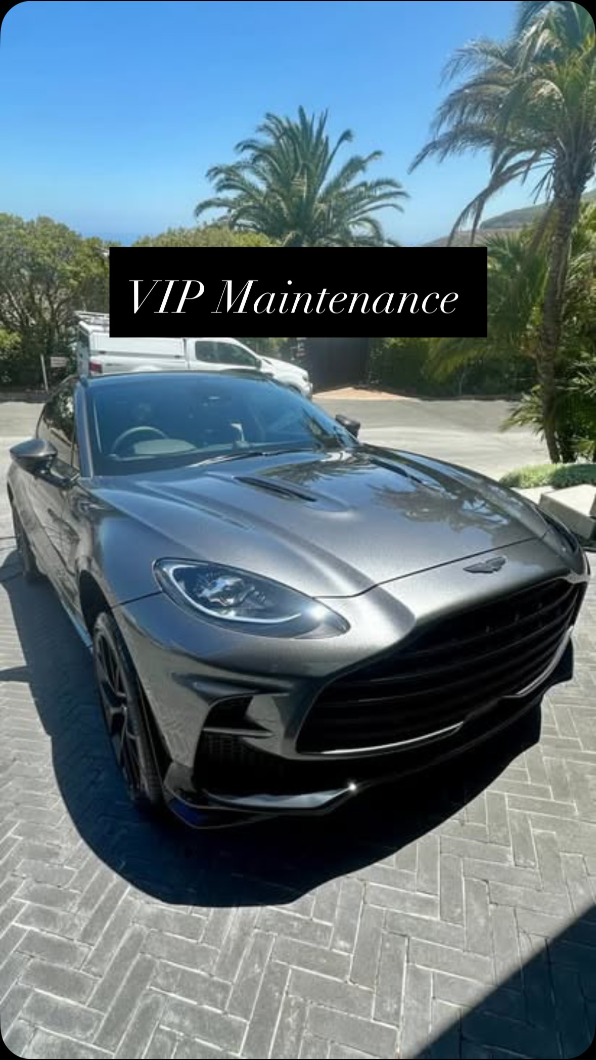 Aston Martin DBX — washed, refined, left how it should be.
#washdoc