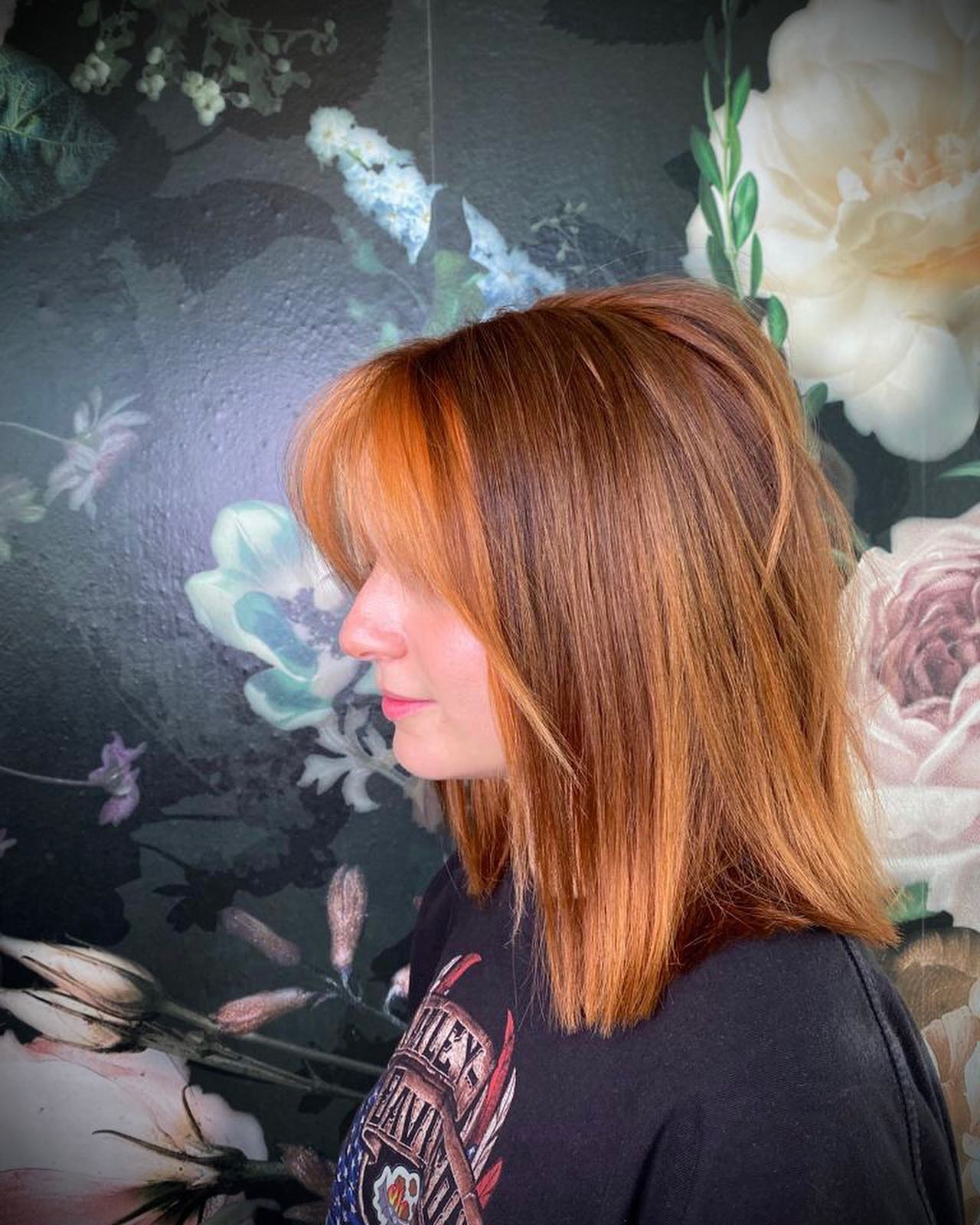 Farbenfroh gehts durch den Herbst! 🍁
#faceframing #colorblocking #cooperhair #autumn #hairdresser #behindthechair #evohair #dyson #ghd #urbanalchemy #pulpriot #olaplex #newflag #marianila #köpenick #kopfkünstler