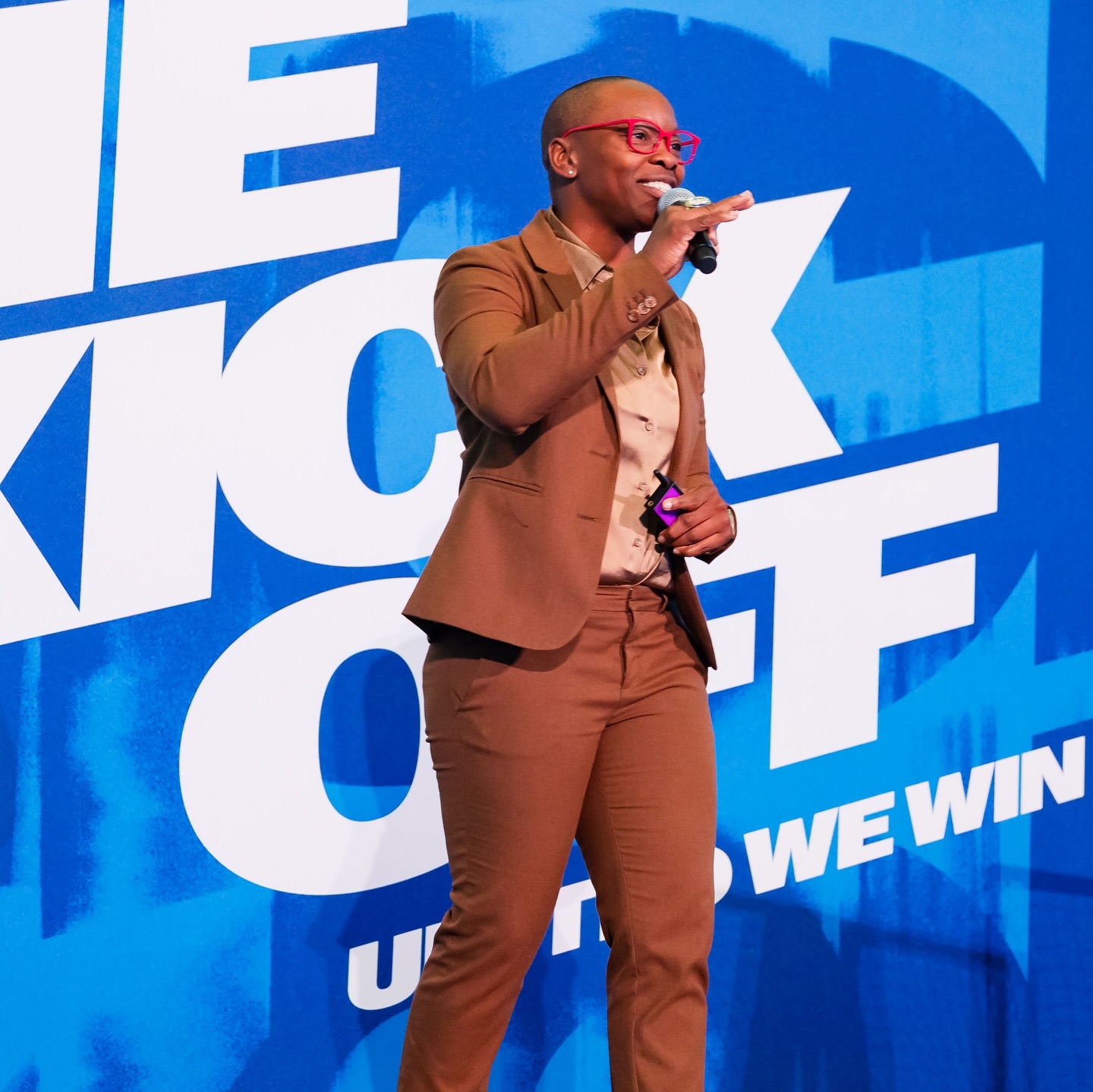 Grateful to God for this gift. 🎤
#coach #speaker #entrepreneur