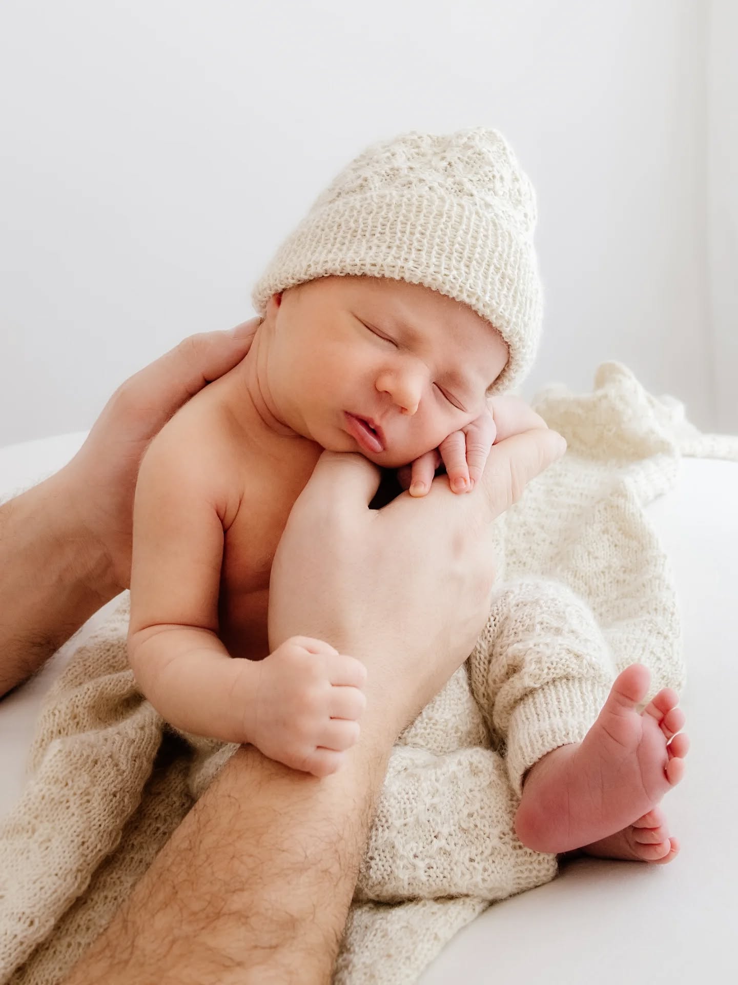 I feel so lucky to call this my job ❤️
Freezing these precious moments for families to cherish forever.
If you’re expecting or have recently welcomed your little one, I’d love to capture these moments for you before they’re gone ✨
#newbornphotographeruk #wrexhambabyphotographer #babyphotographersnearme #chesterbabyphotographer #northwalesphotographer
