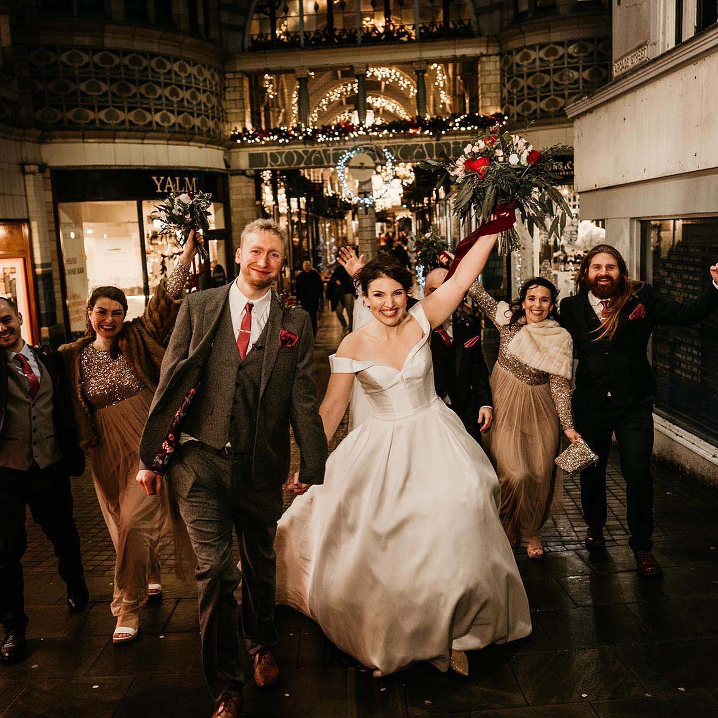 Bride: Jeremy how can you make our wedding photos look natural in the dark?’
Me: ‘Easy…’
@merchantshousenorwich
@jarroldnorwich
@letsyalm
@norwichmarket_life
@the_bear_shop_norwich
@cherrieimogenmakeup
@wed2b
@high_spirit_hospitality
@thehallsnorwich
@shes_en_place
Few from Clare & Joe’s gorgeous winter wedding. I’ve included a mix of colour and black and white as a reminder why I always edit every wedding in both formats.
@merchantshousenorwich
@norwichmarket_life
@jarroldnorwich
@letsyalm
@the_bear_shop_norwich
@norwichmarket_life
@jarroldnorwich
@merchantshousenorwich