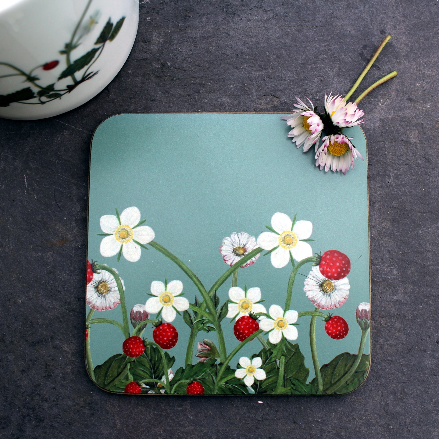 We are the perfect little shop to treat our mamas and grannies this Sunday so if you're in the Hay area do come and say hello, the sun is shinning and Spring is definitely in the air 🥰
#mothersday
#motheringsunday
#giftsformothers
#springtime
#gifts
#love
#homeware
#smallbusiness