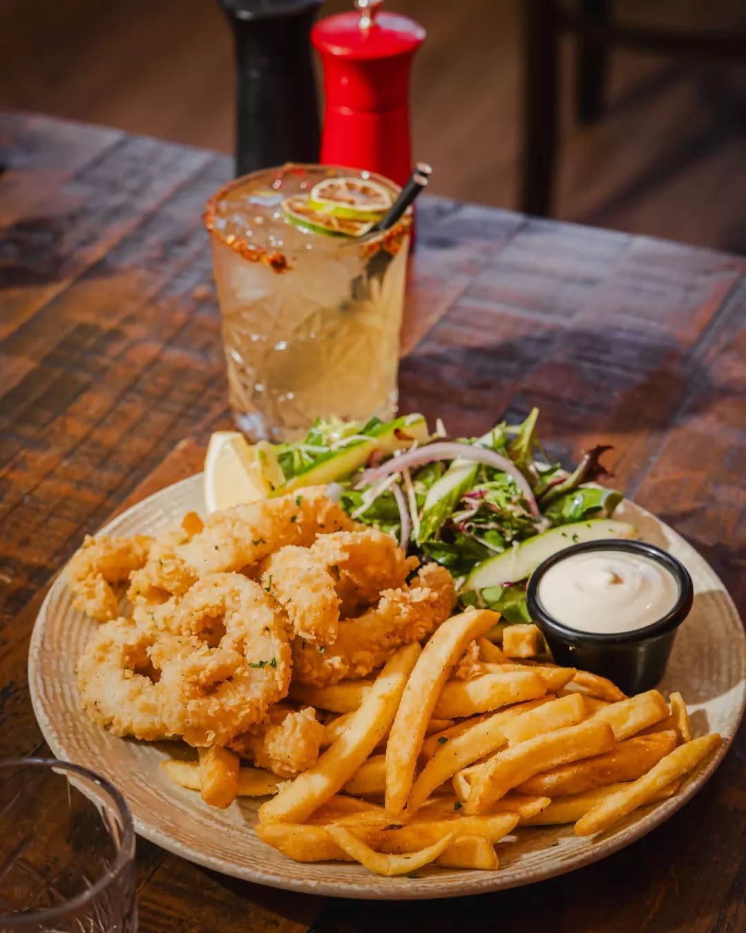 If your "usual" is starting to feel a little mid, we’ve got the lueprint for the perfect table. We’re talking crispy, salt-and-pepper energy paired with a kick that’ll have you reaching for your drink (in the best way possible).
It’s the combo the group chat didn't know it needed. Pop in, grab a seat, and let’s get into it✨