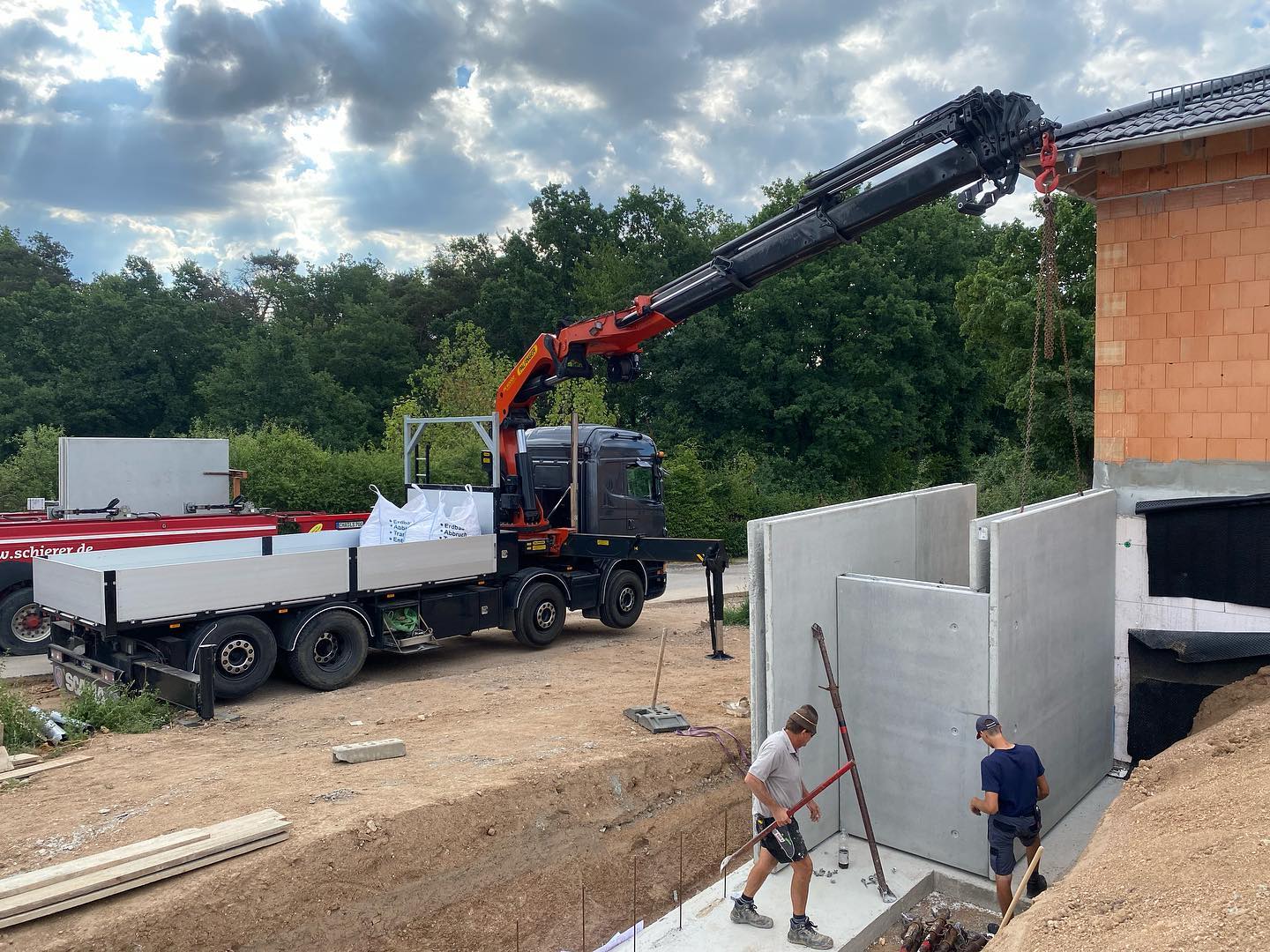 Kraneinsatz#Betonwände##Palfinger#Fertigteile#Scania#Kran#Pk60002#Stützwand